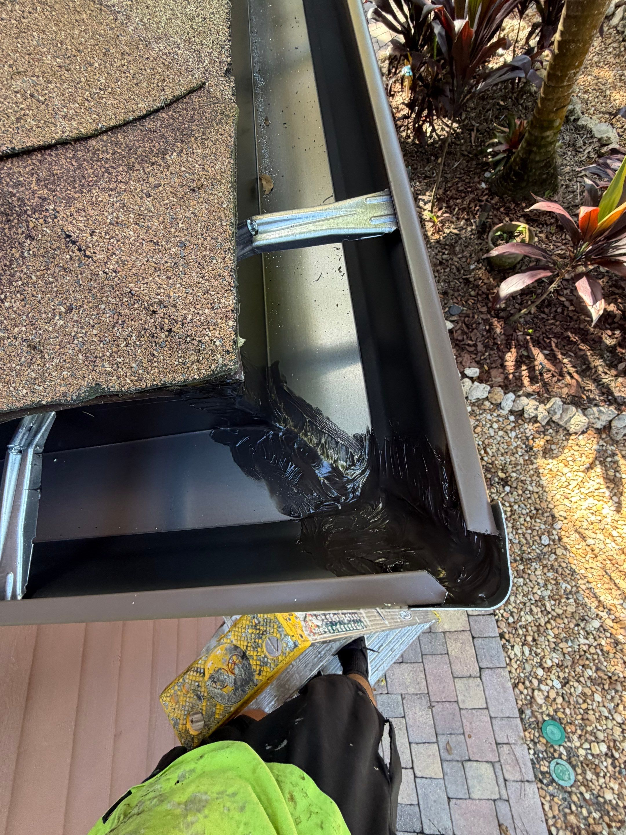 6-inch Seamless Gutters Installed in Sarasota FL by Gutter Professors