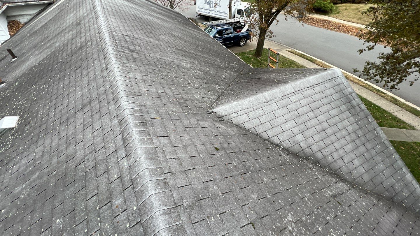 Arlington: CertainTeed Landmark Designer Shingles in Cobblestone Gray by RM Banning, Inc.