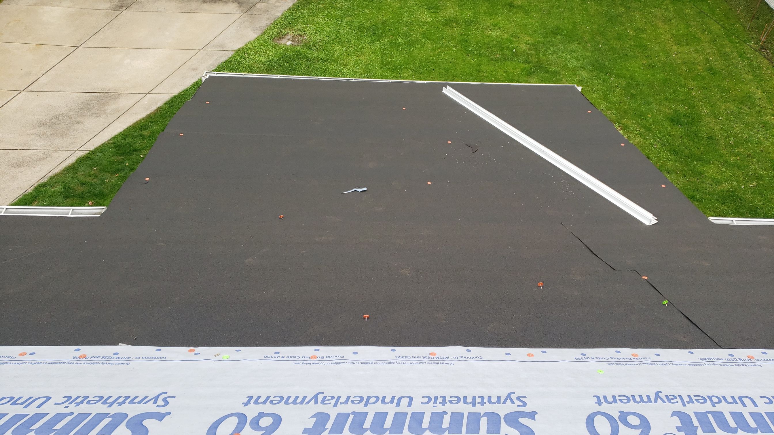 ATLAS PINNACLE COLOR: PRISTINE BLACK SHADOW DRIP EDGE: WHITE by Eagle Eye Roofing