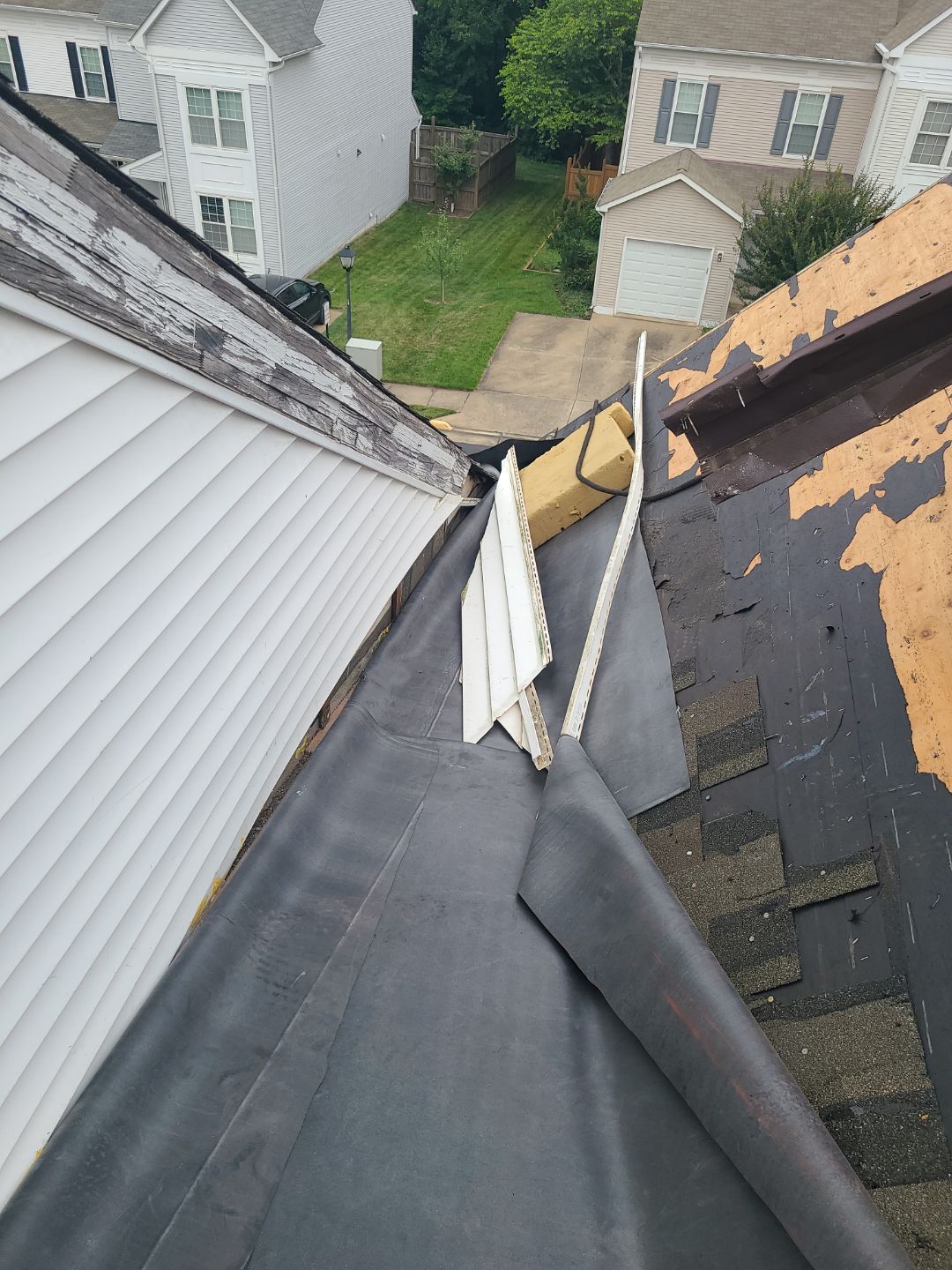 Fairfax: Roof Replacement with CertainTeed Landmark Pro Designer Shingles in Max Def Weathered Wood by RM Banning, Inc.