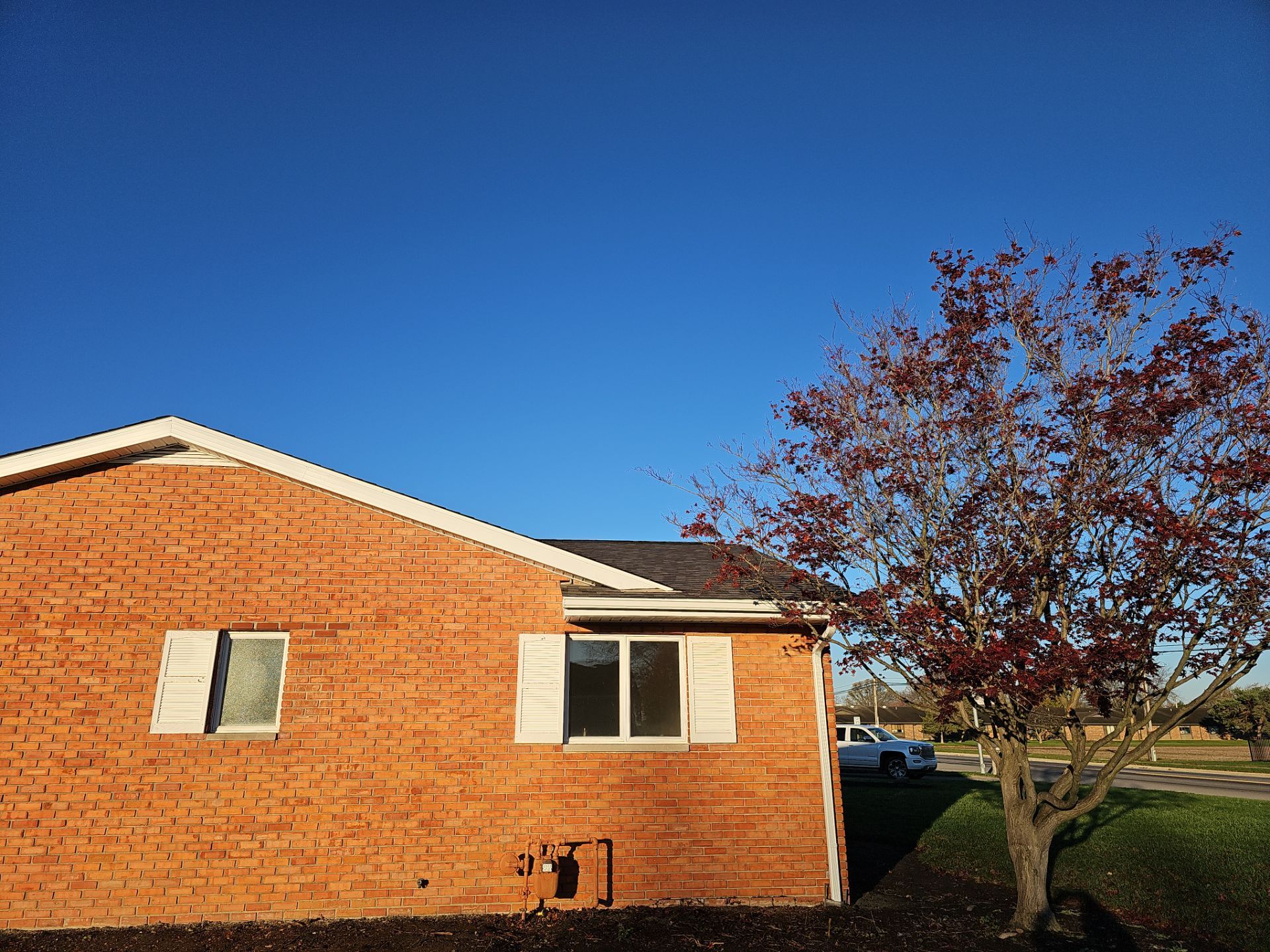 Residential Roofing Installation using CertainTeed Landmark Weathered Wood by Nitro Roofing and Construction