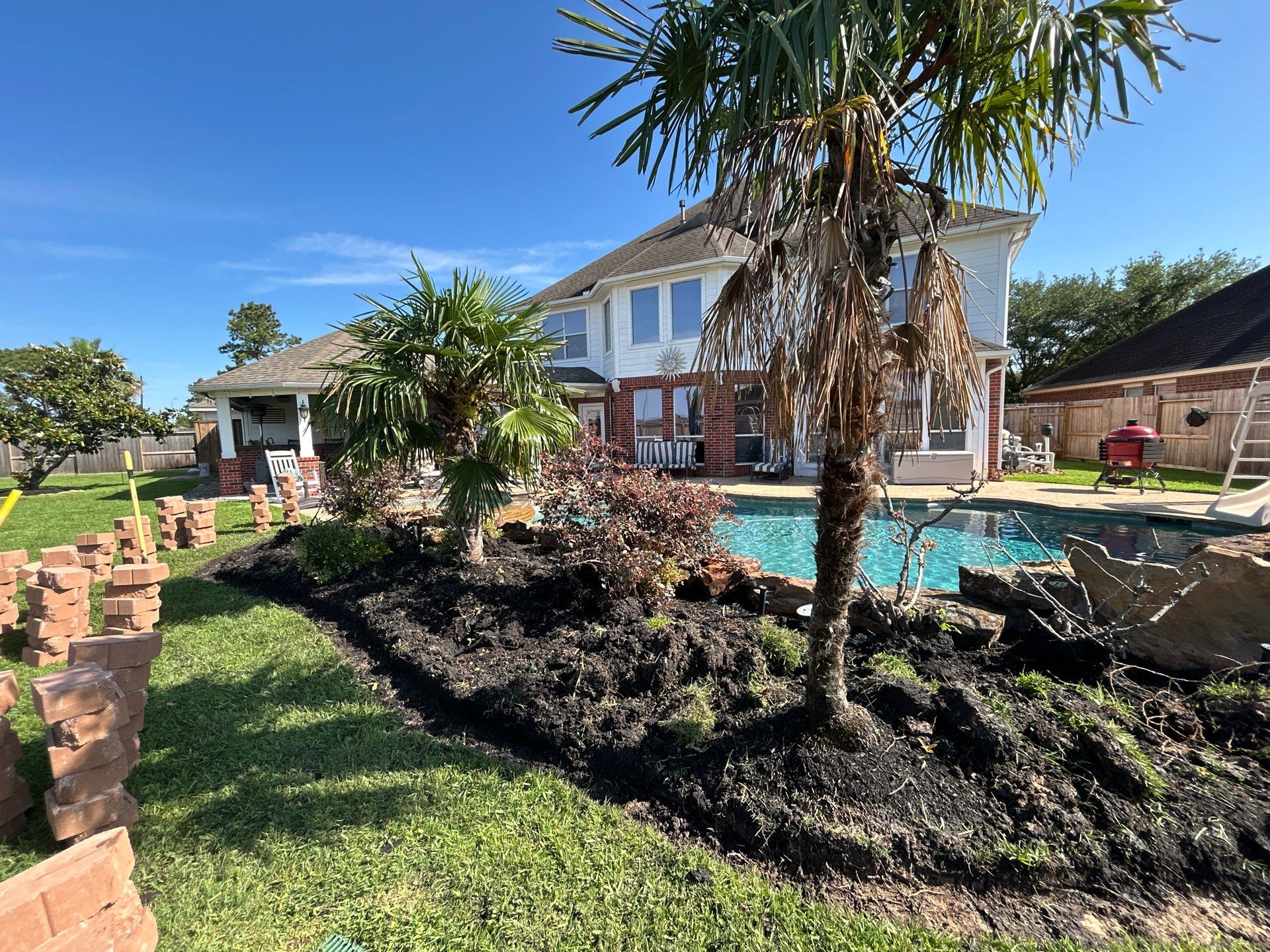 🌿 Larry Caudillo’s Poolside Landscape Revamp by Texas Urban Elements