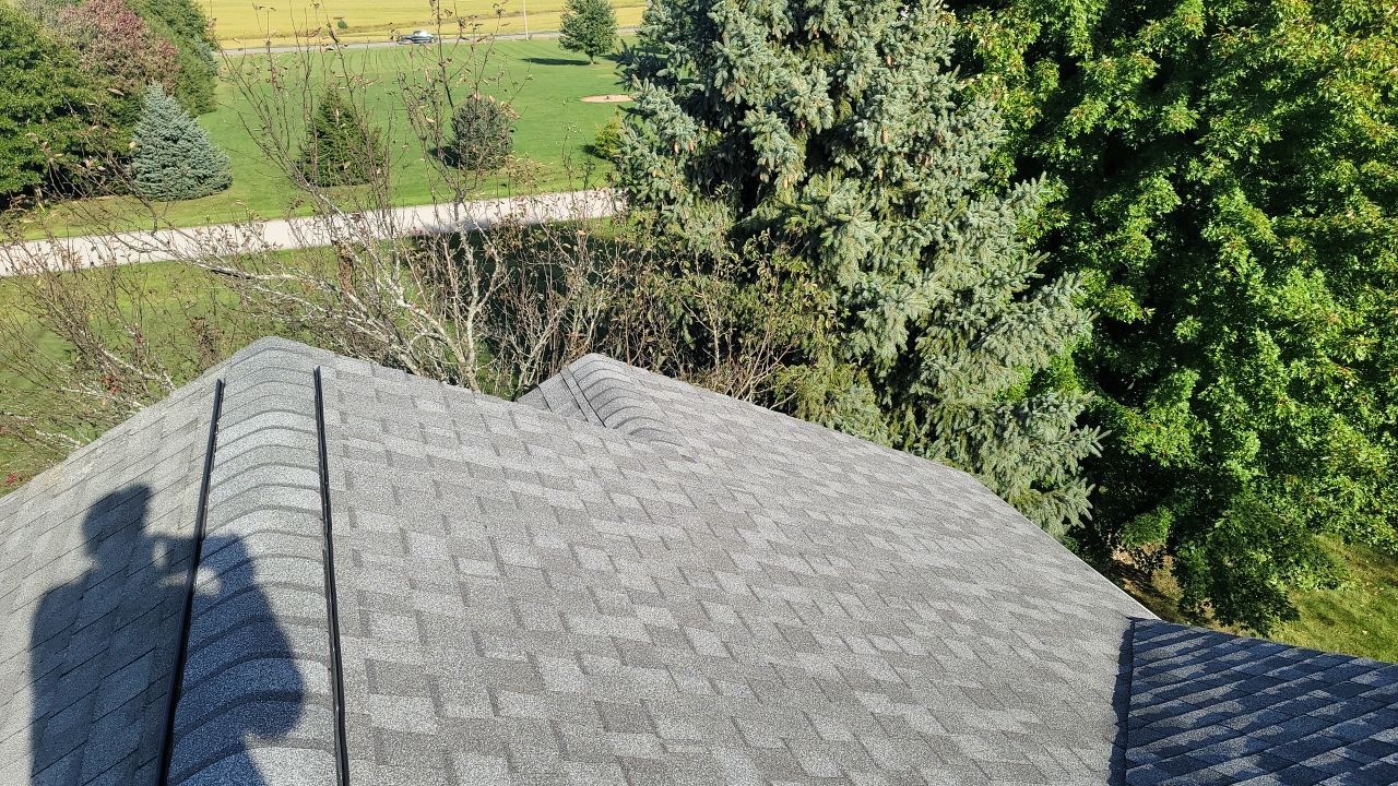 ATLAS PINNACLE COLOR: COASTAL GRANITE by Eagle Eye Roofing