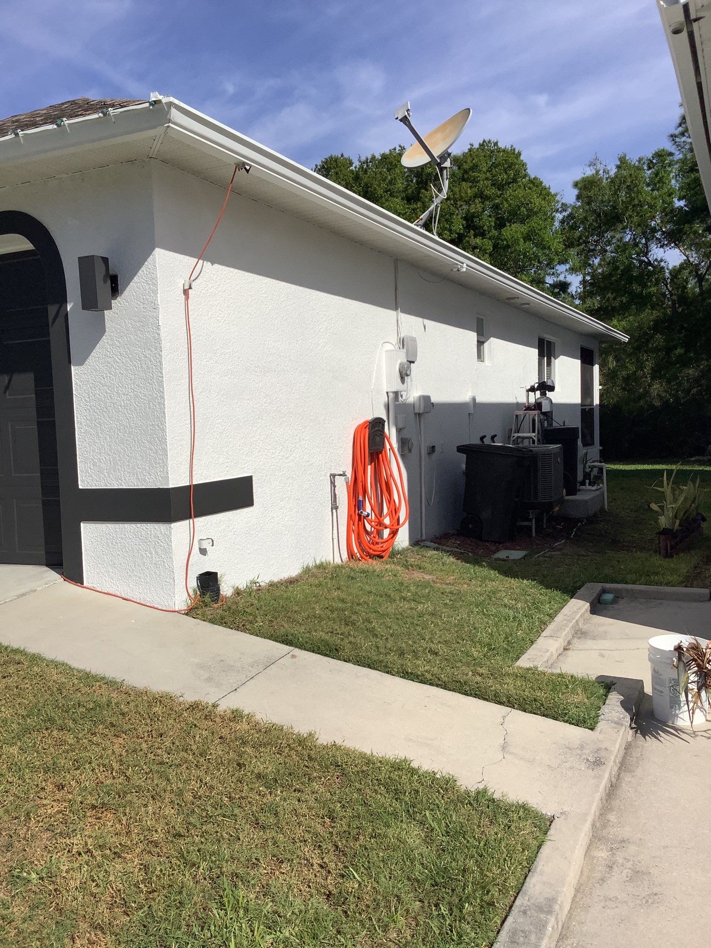 7-Inch Seamless Gutters in North Fort Myers FL by Gutter Professors