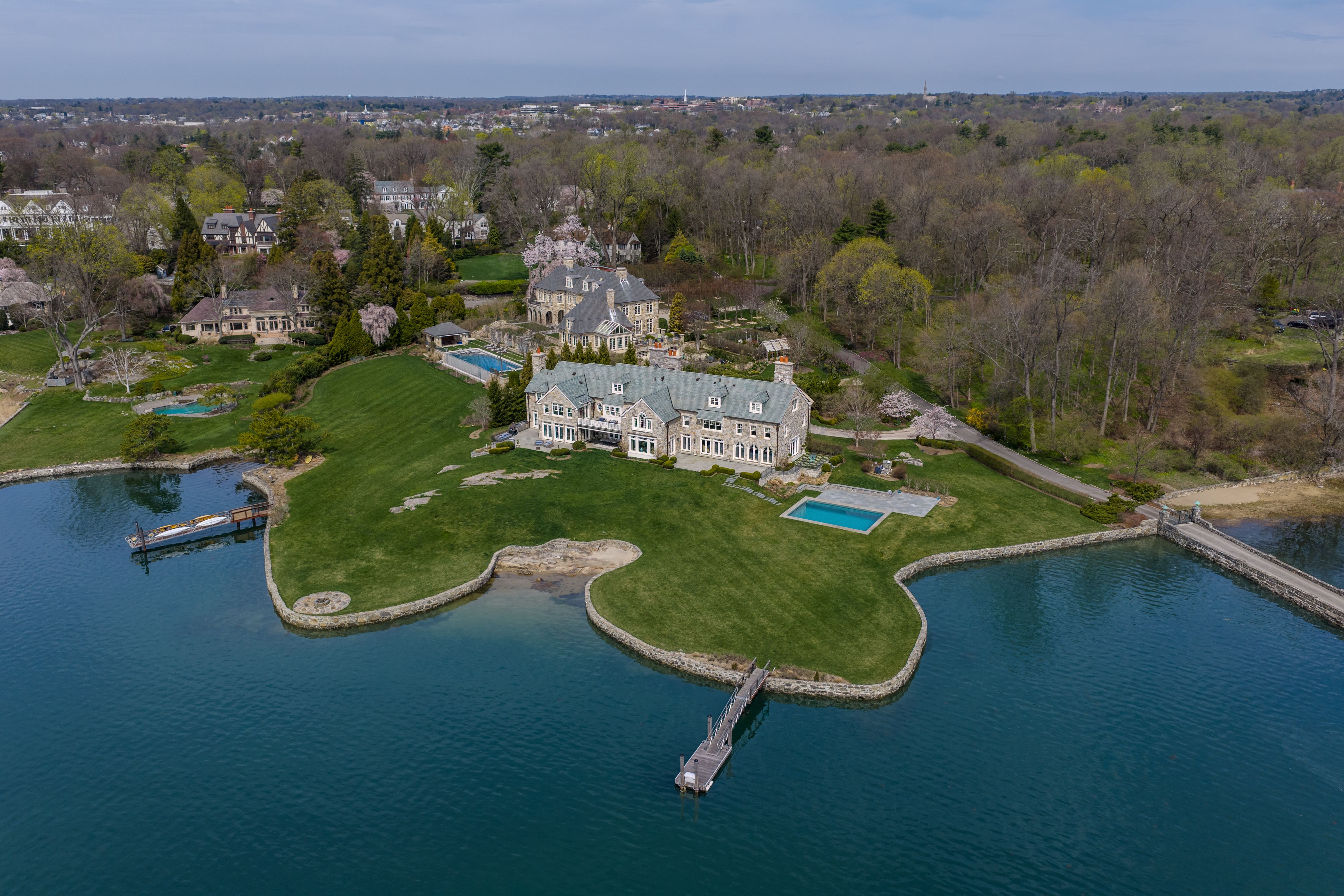 Greenwich - Indian Field Road - Private Residence  by Rinaldi Brothers