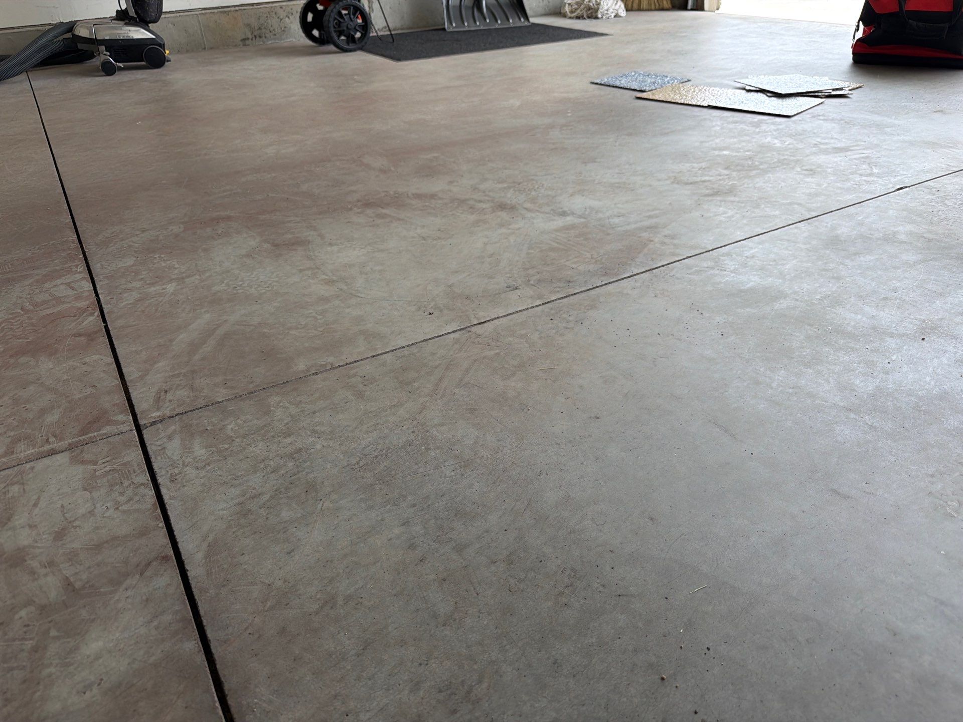 Cabin Fever Garage Floor Coating in Sioux Falls by Select Painting, Coatings & Garage Cabinets
