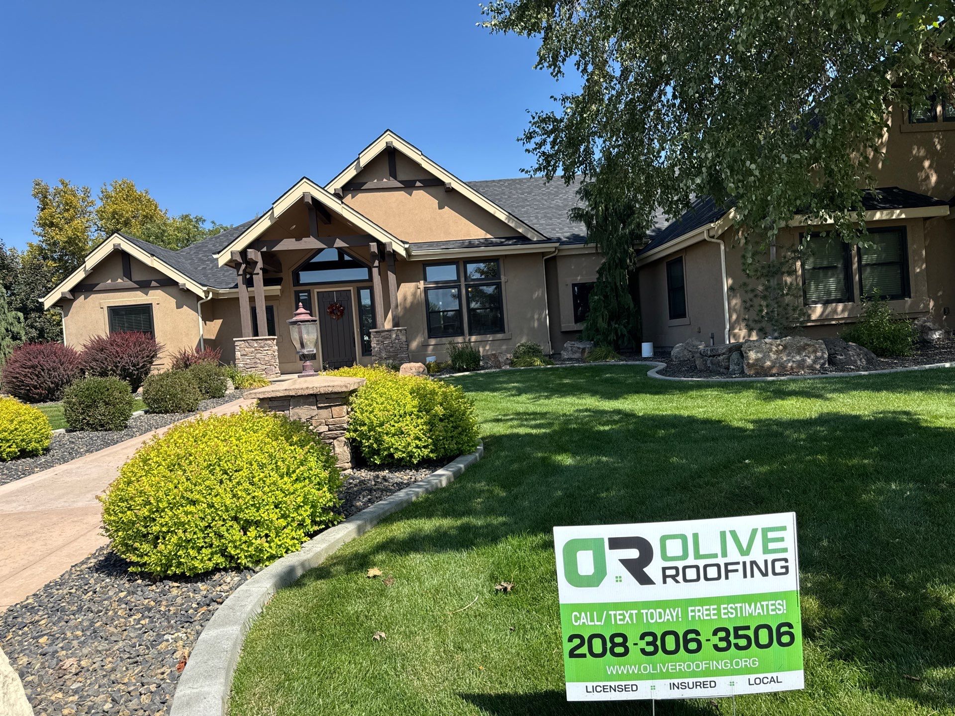 Middleton Residential Roof Replacement with Dark Grey Architectural Shingles