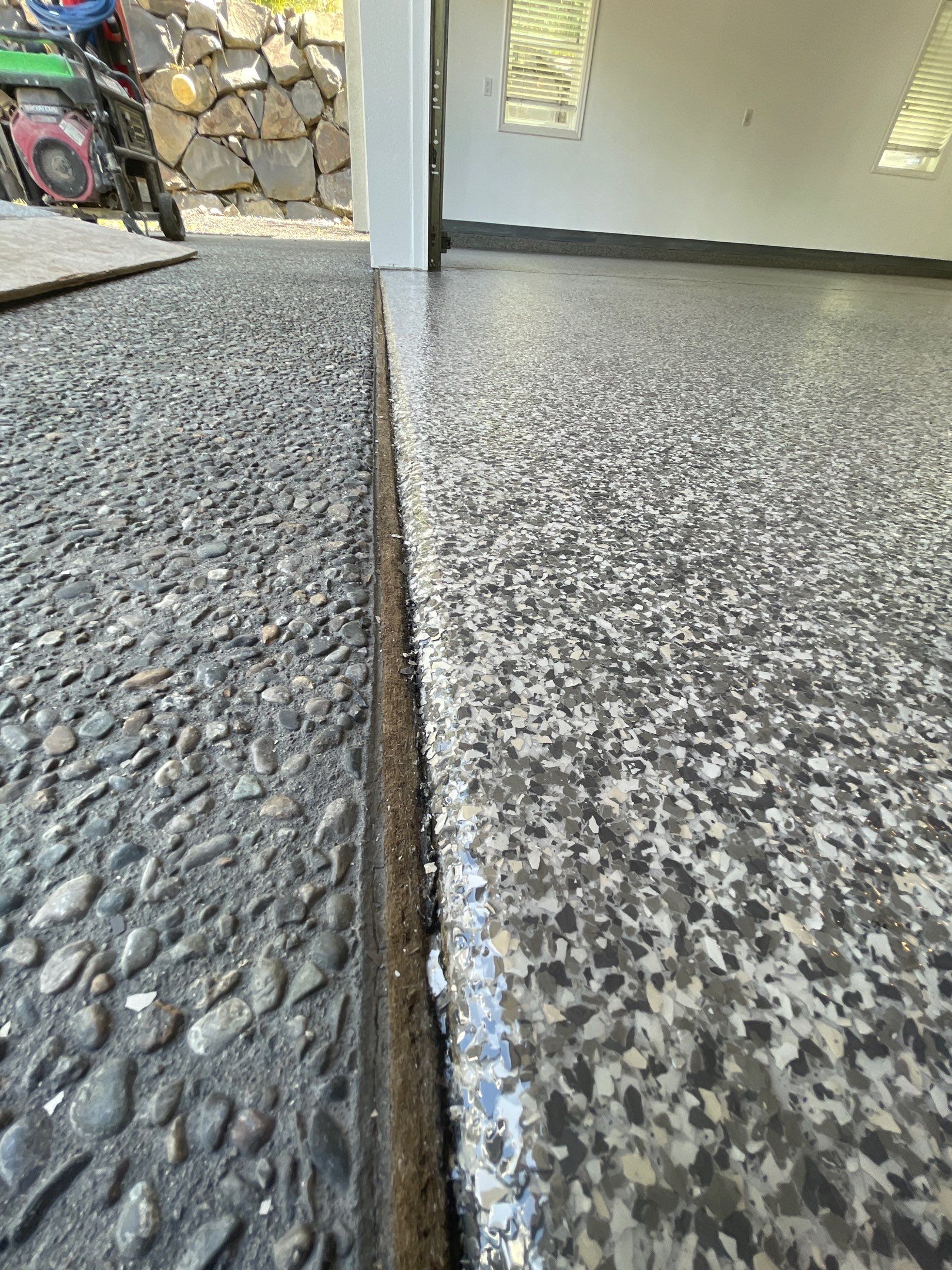 Garage Transformation using Echo 1/4" Chip by Croc Coatings, LLC
