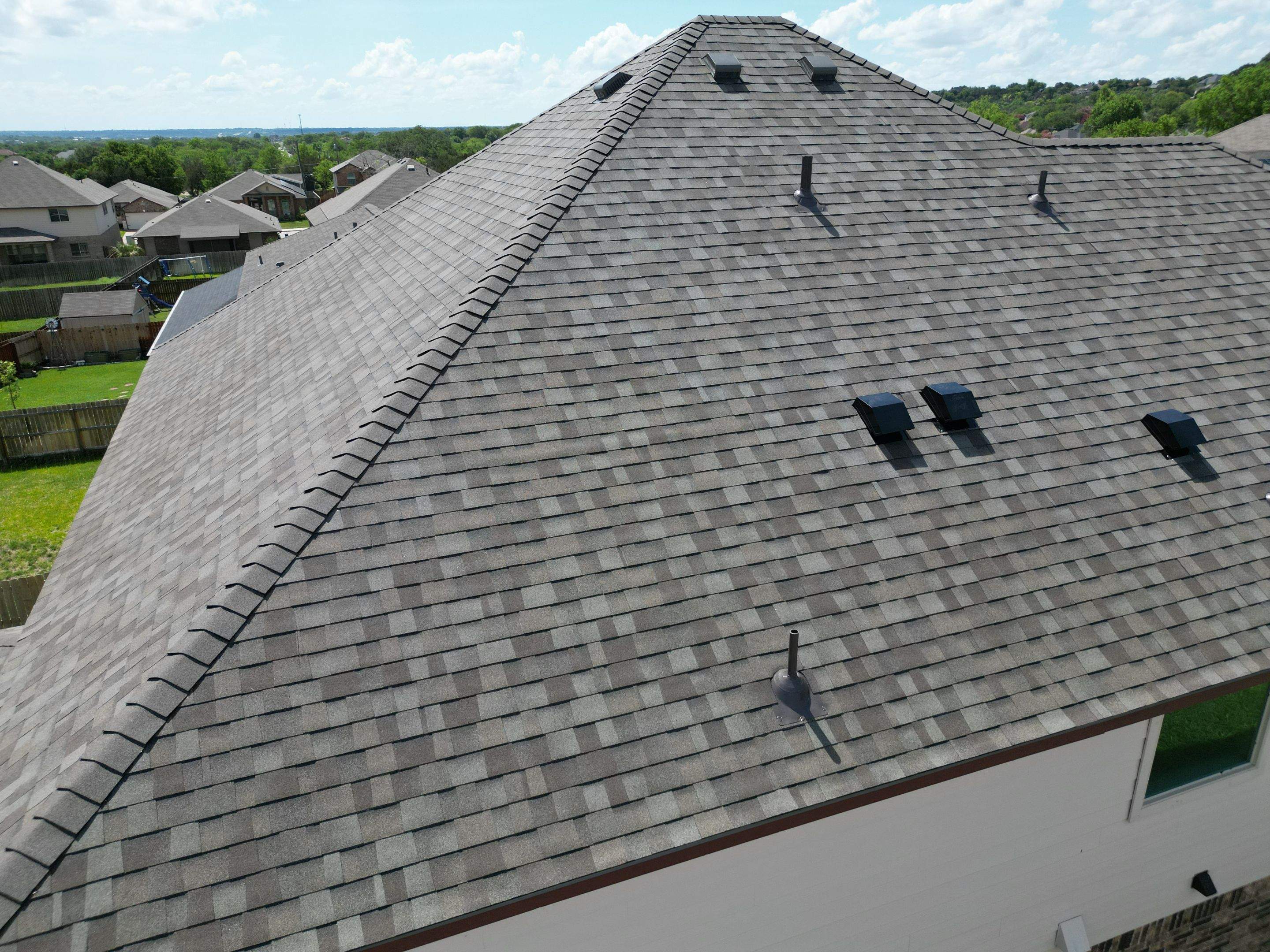 New Driftwood - Owens Corning TruDefinition Duration by RoofsOnly.com