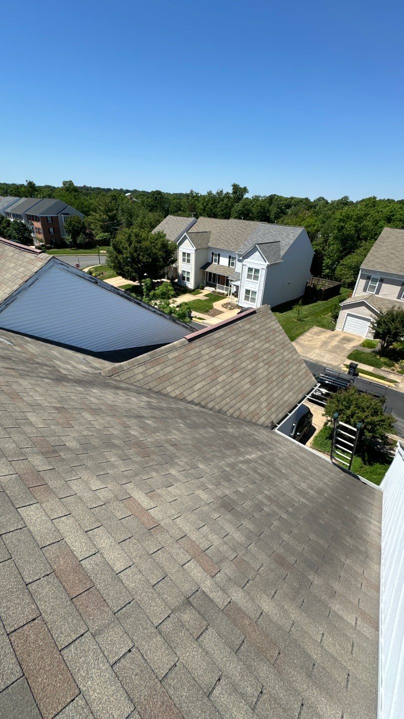 Fairfax: Roof Replacement with CertainTeed Landmark Pro Designer Shingles in Max Def Weathered Wood by RM Banning, Inc.