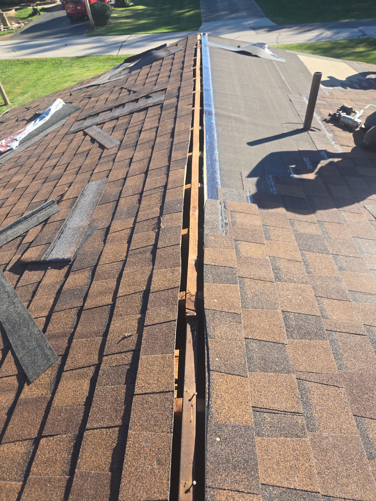 Atlas Pinnacle, Color, Burnt Hickory, Drip Edge, Color, Musket Brown by Eagle Eye Roofing