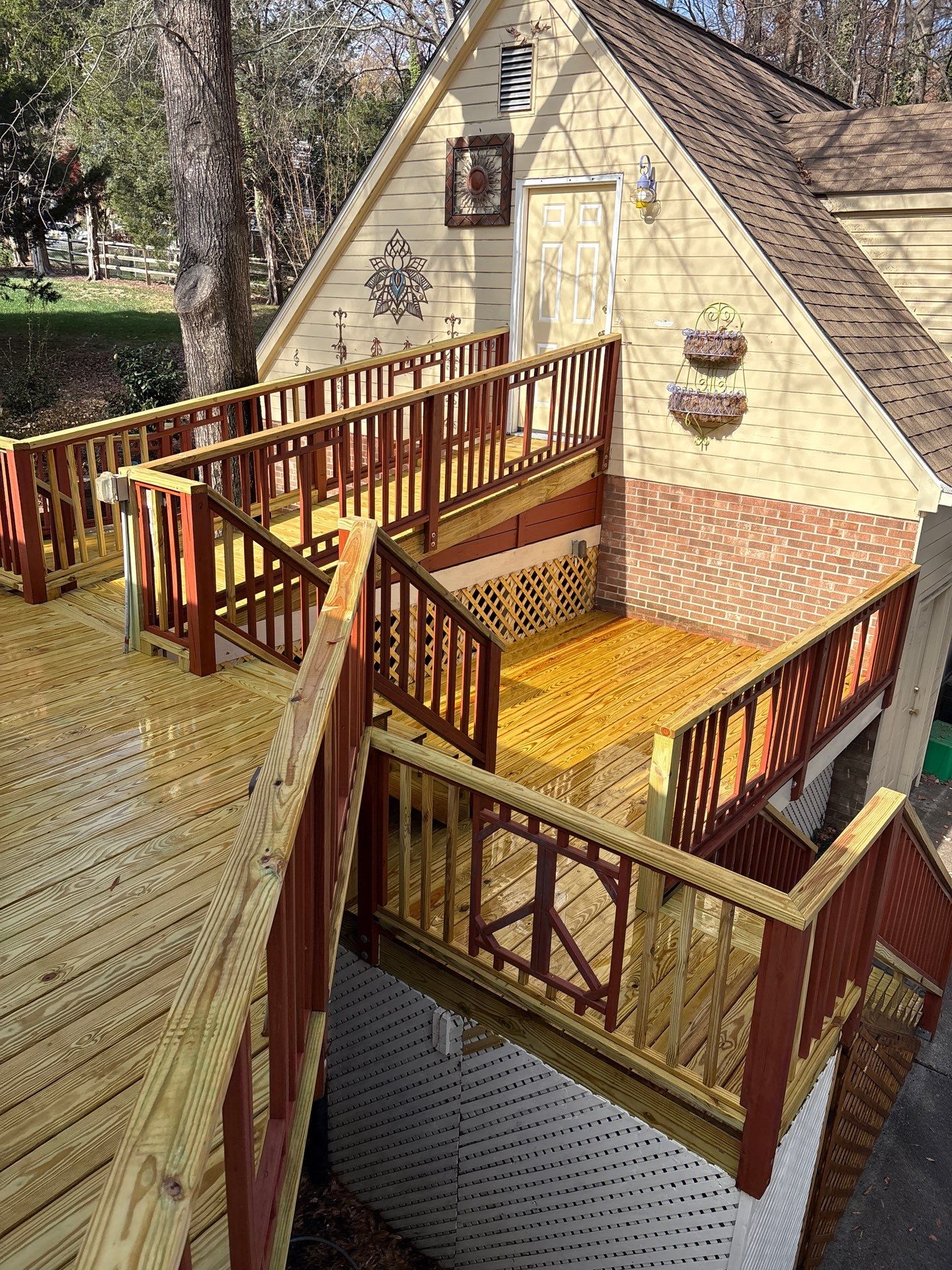 Wood Deck using Wood Sealant by DuraSeal