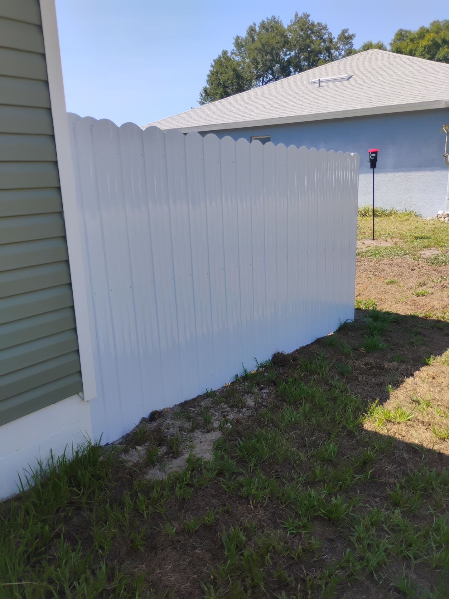 Port Charlotte Residential White Vinyl and Metal Privacy Fence by True Fence LLC