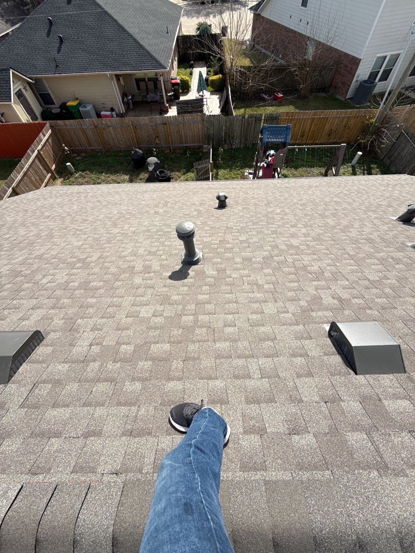 GAF Natural Shadow - Weathered Wood by Elite Roofing LLC