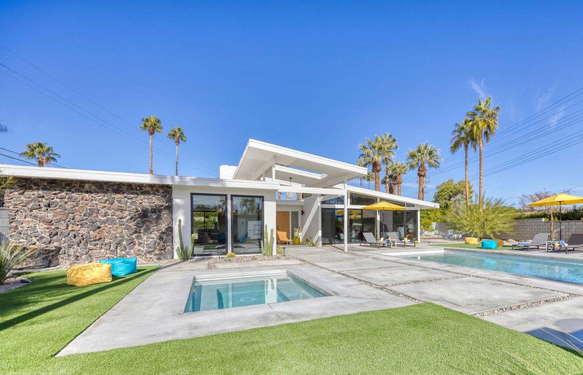 Palm Springs Midcentury Modern Home by One Stop Source
