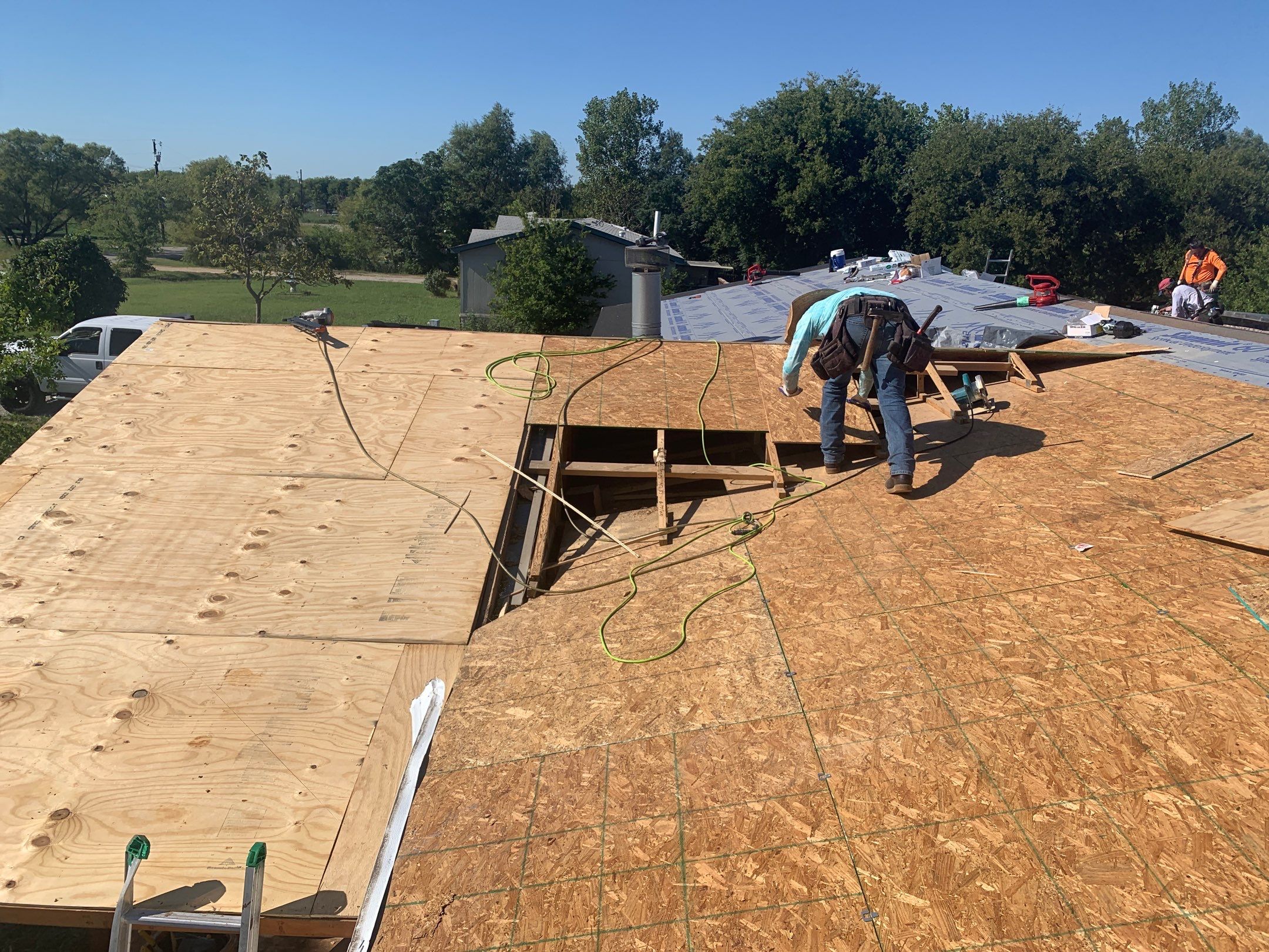 Residential Roofing Installation using ATLAS Pinnacle Pristine Shingles by Harvey Roofing & Construction
