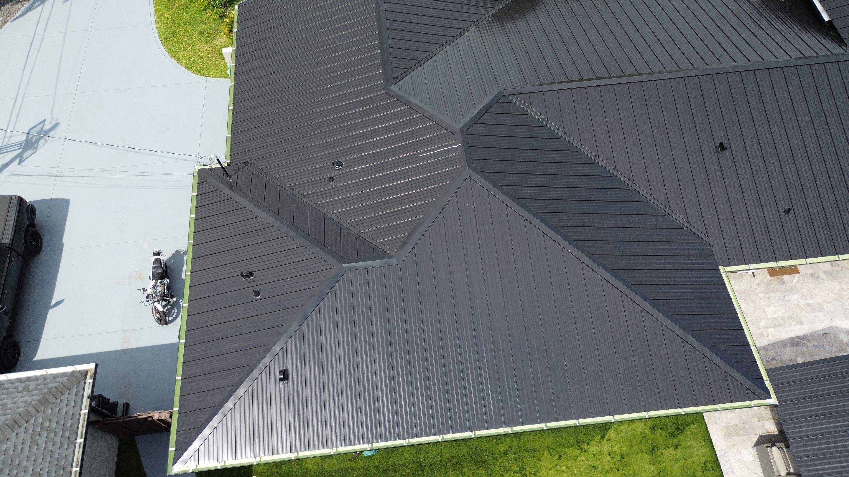 Residential Metal roof  by Gold Key Roofing