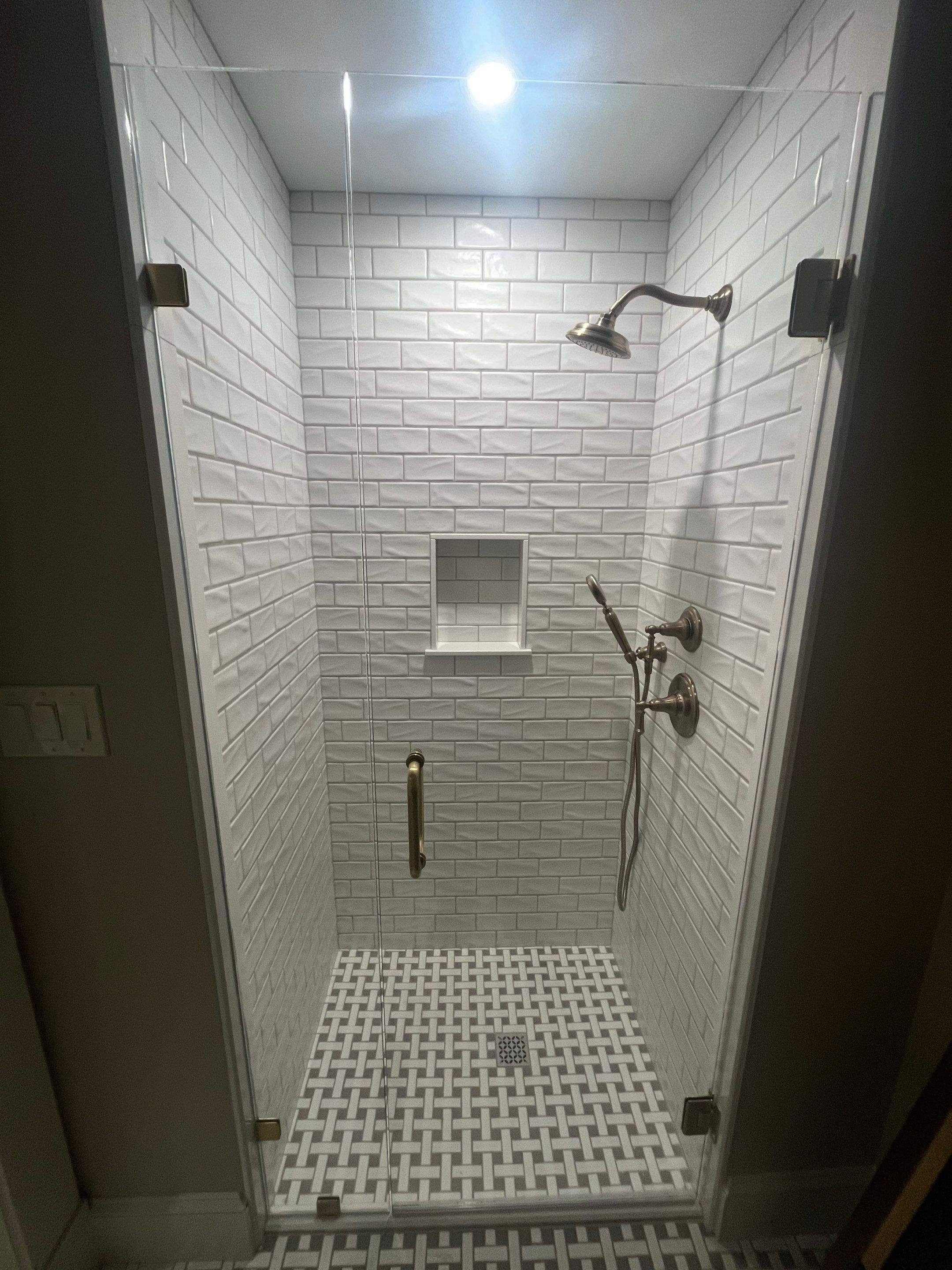 Shower Pictures by Custom Glass Service