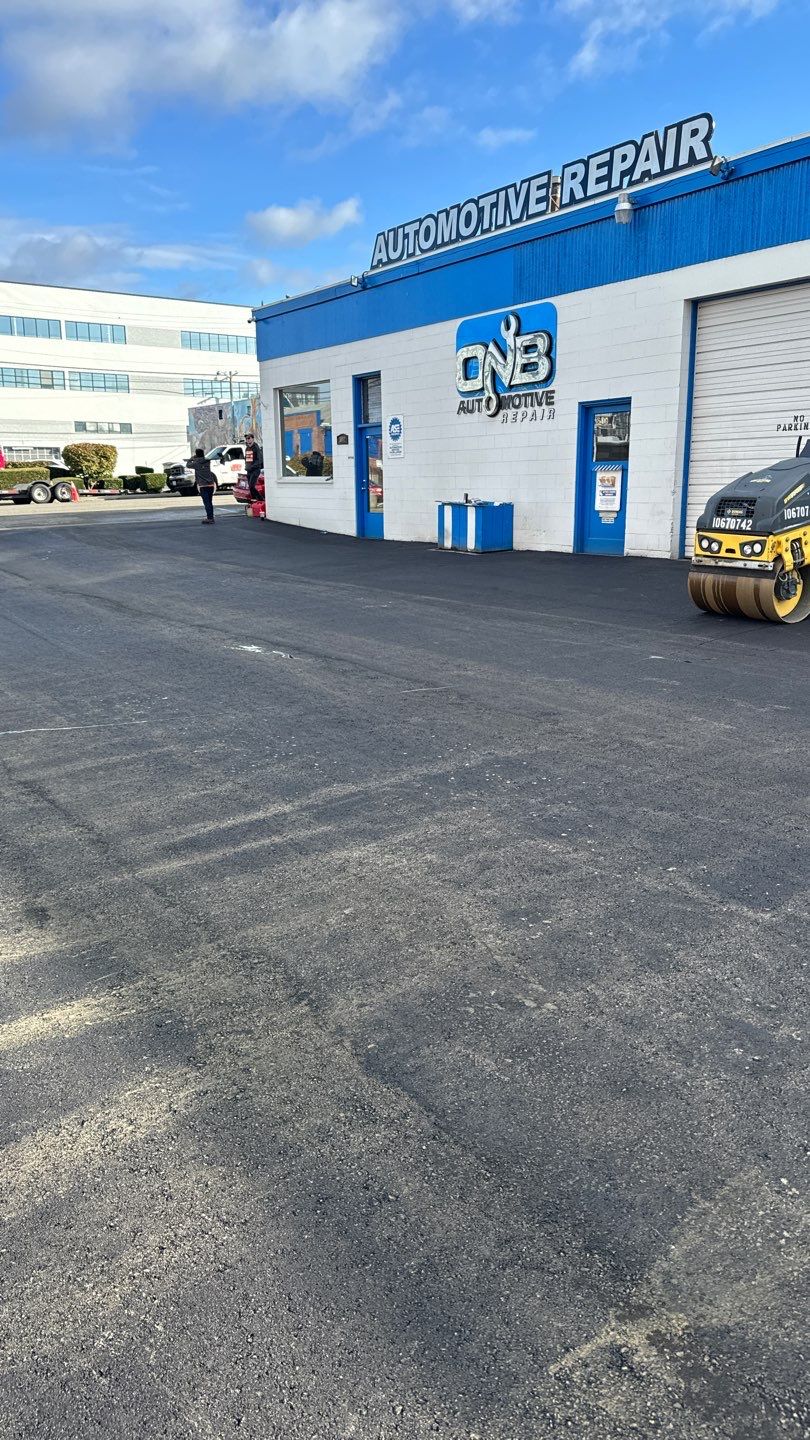 Asphalt Patch Repair | Everett  by Jireh Asphalt & Concrete Inc 