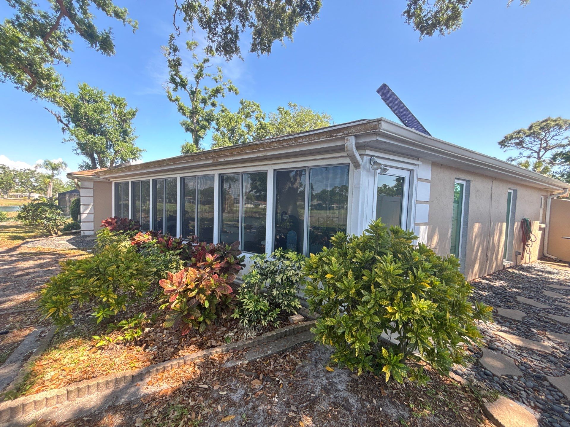 Aluminum Seamless Gutters in Sarasota FL by Gutter Professors