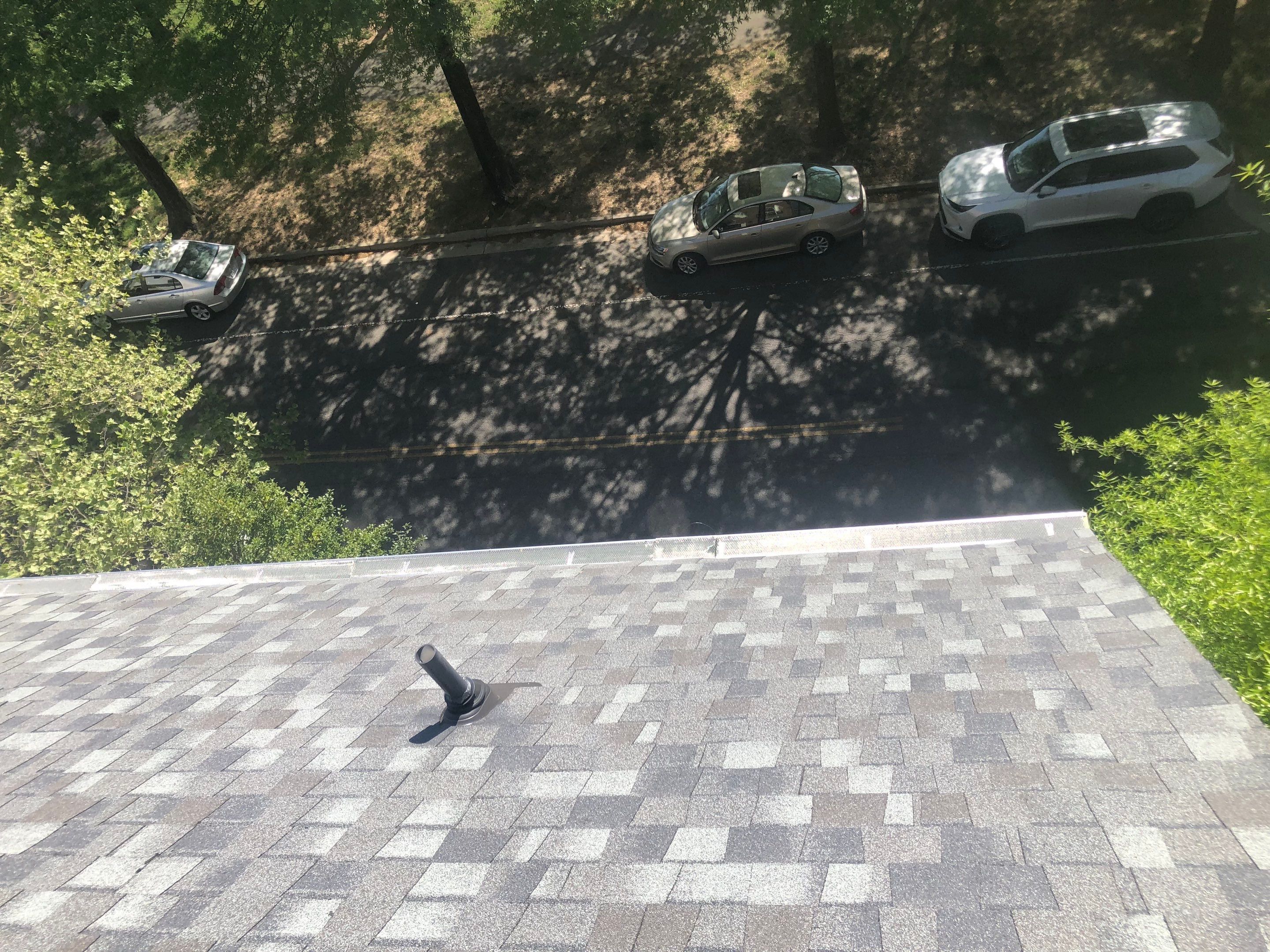 Alexandria: CertainTeed Landmark Pro Designer Shingles in Max Def Georgetown Gray by RM Banning, Inc.