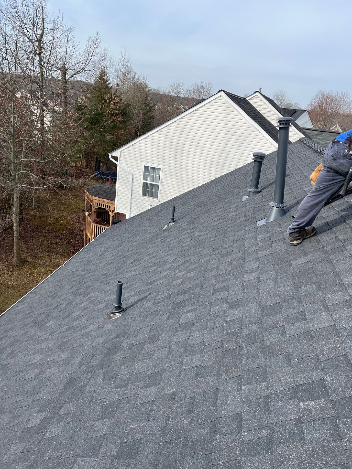 Woodbridge CertainTeed Landmark Roof in Charcoal Black by RM Banning, Inc.