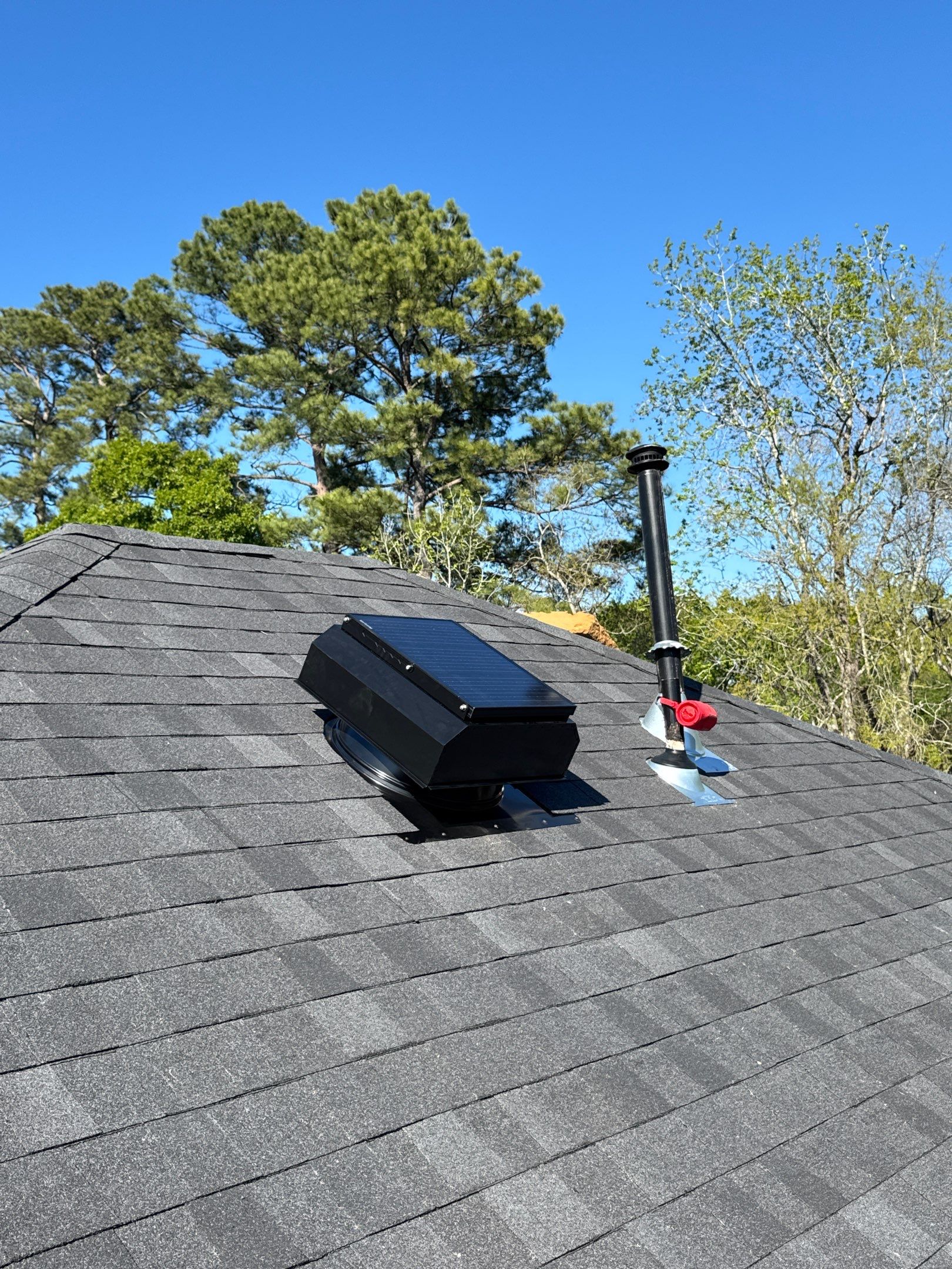 Kingwood Roof Installation using Atlas Pinnacle Pristine by Modern BYLT Roofing & Construction