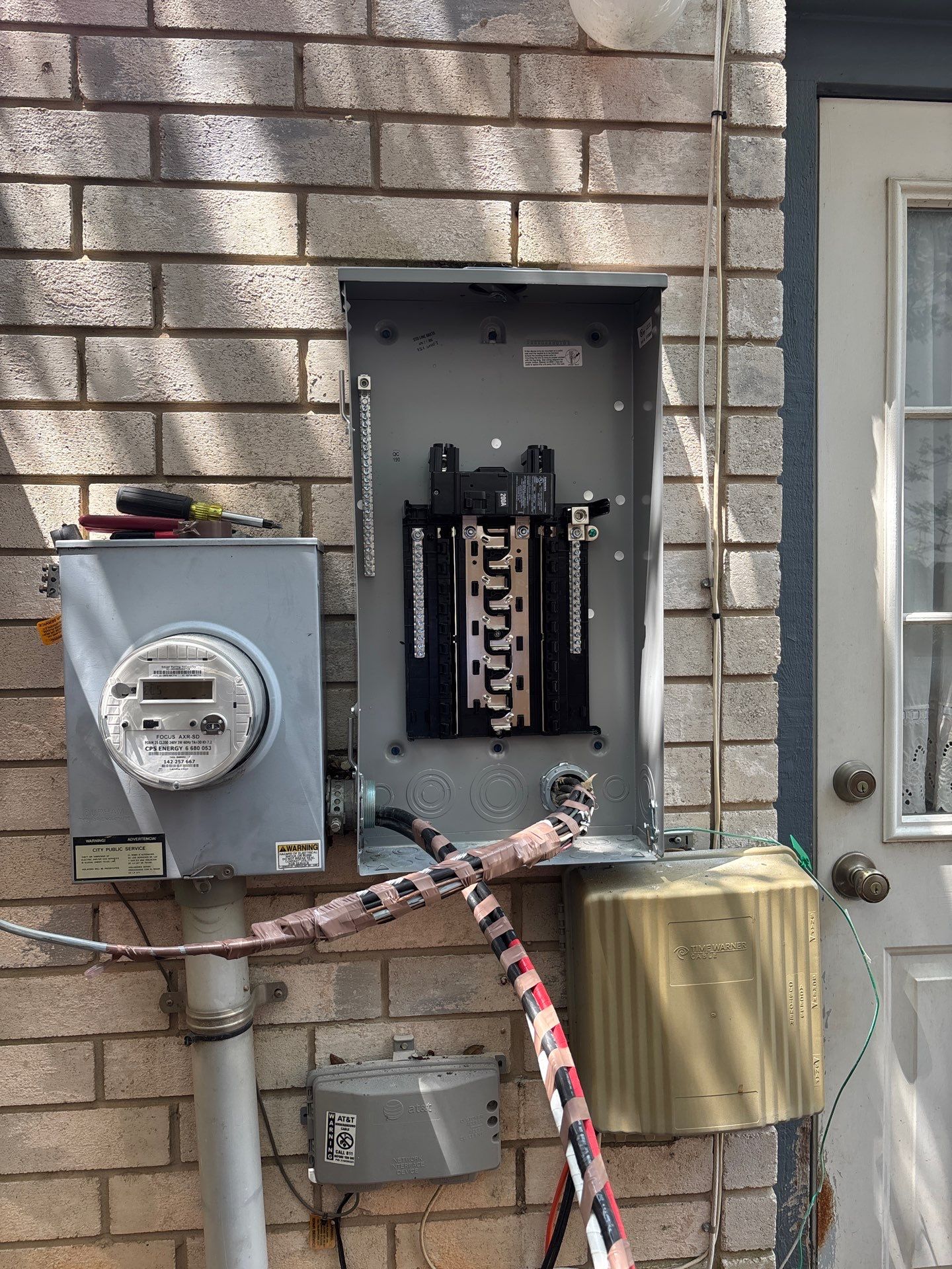 Comprehensive Main Electrical Panel Replacement and Service Upgrade in San Antonio by Proud Pops