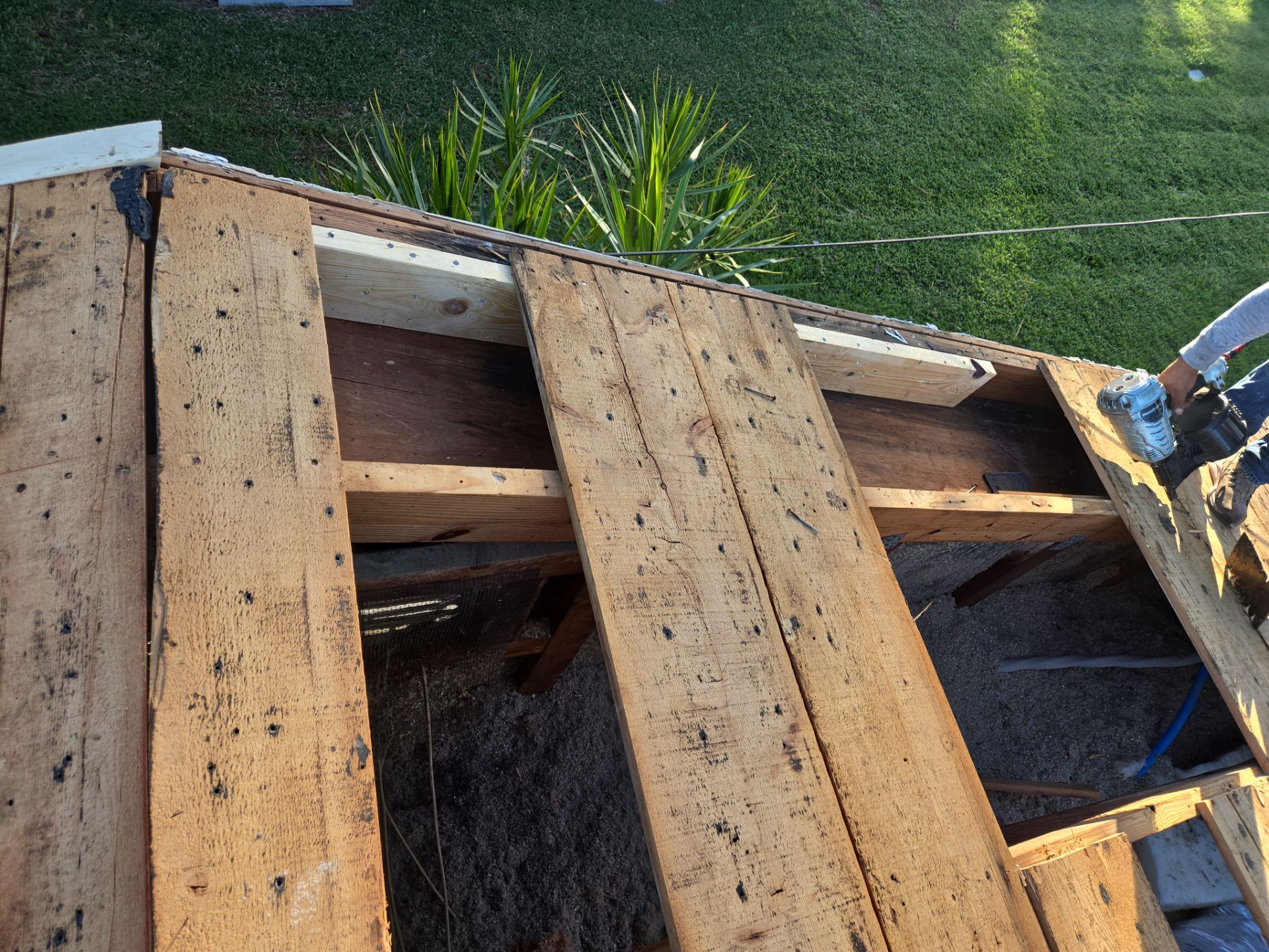 Project in St. Petersburg 33703 by Mitchell Roofing Company LLC 