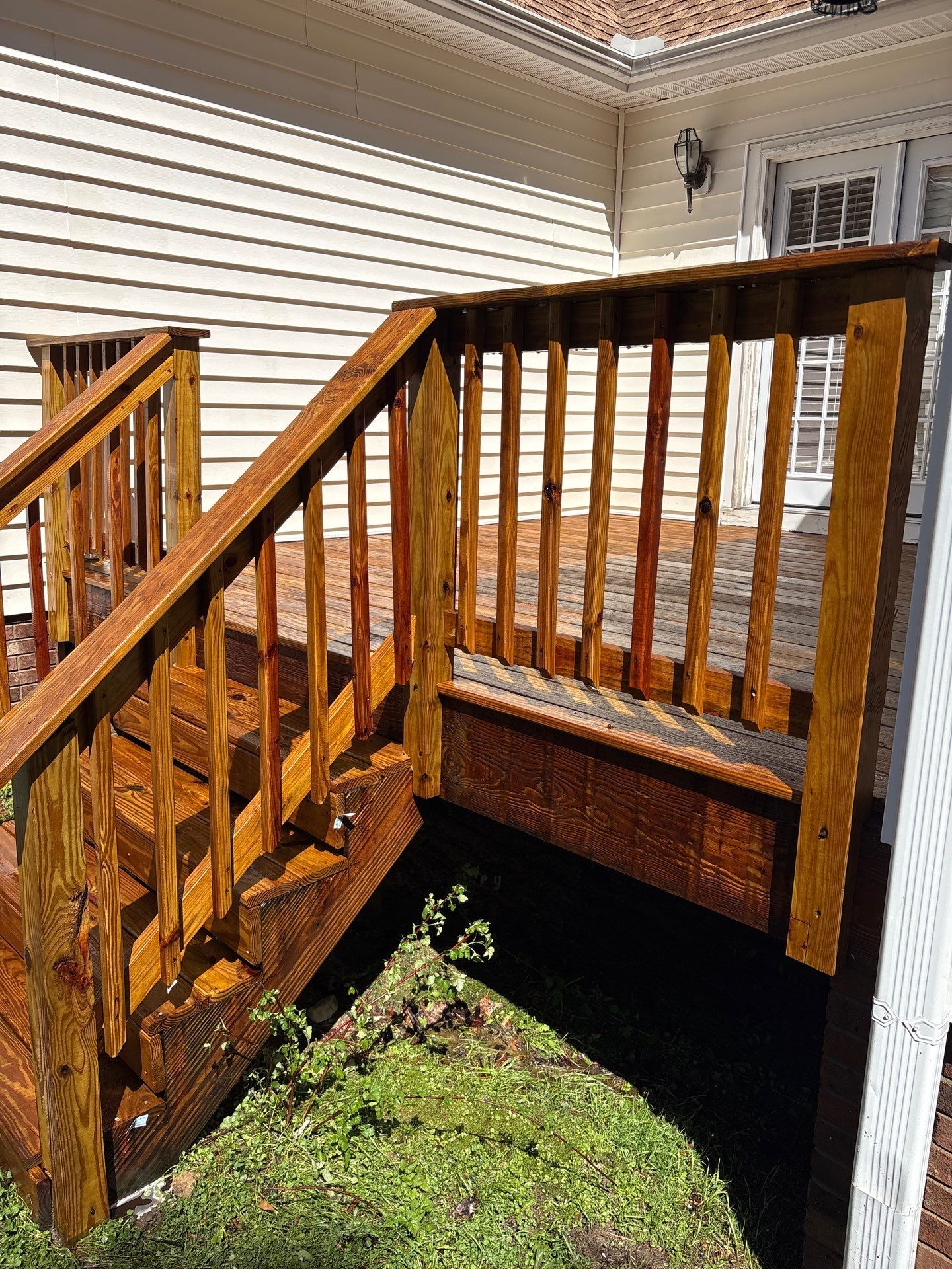 Deck using Wood Sealant by DuraSeal