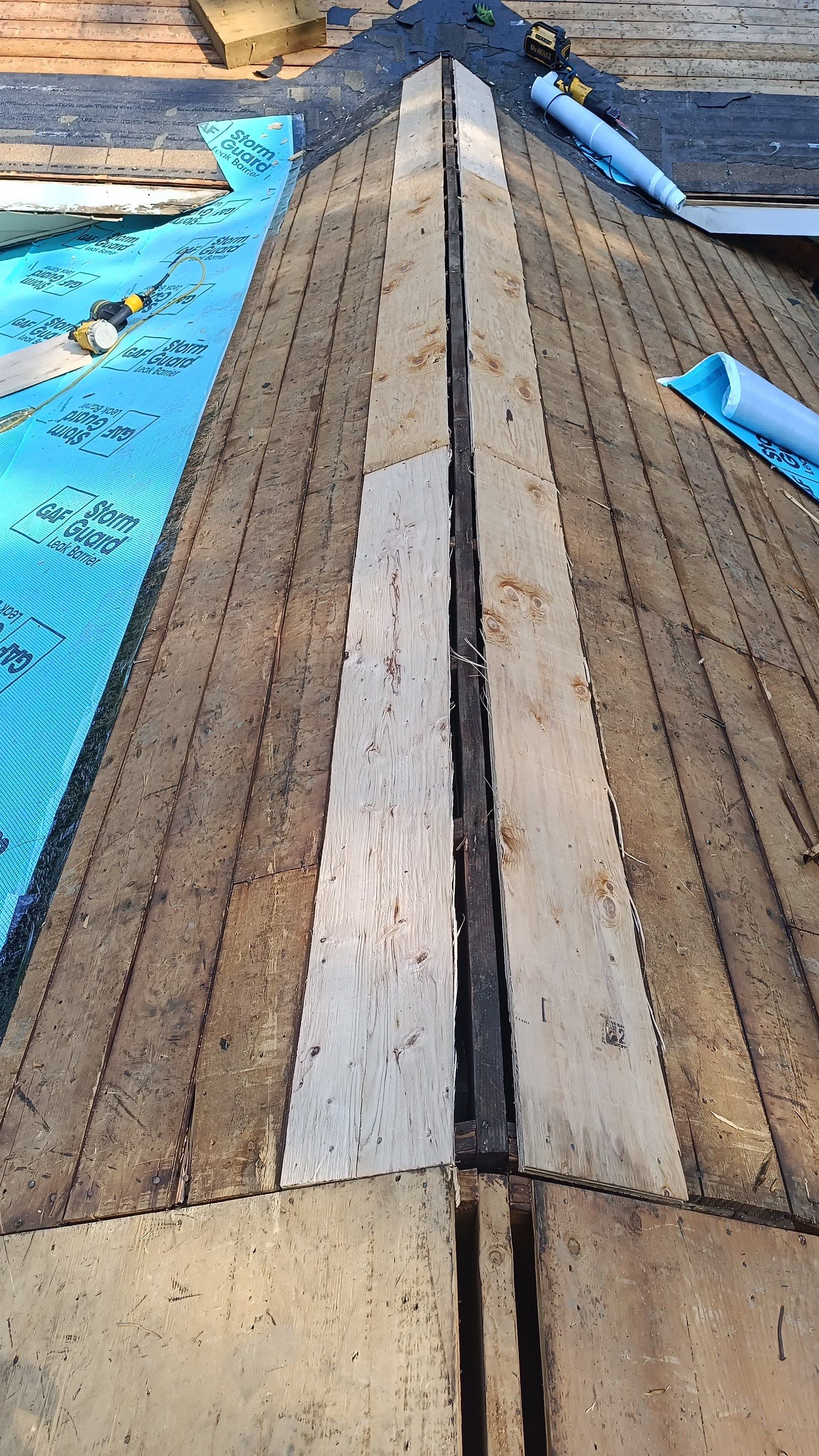 Beautiful new roof in Norwalk! by DiGiorgi Roofing and Siding Inc