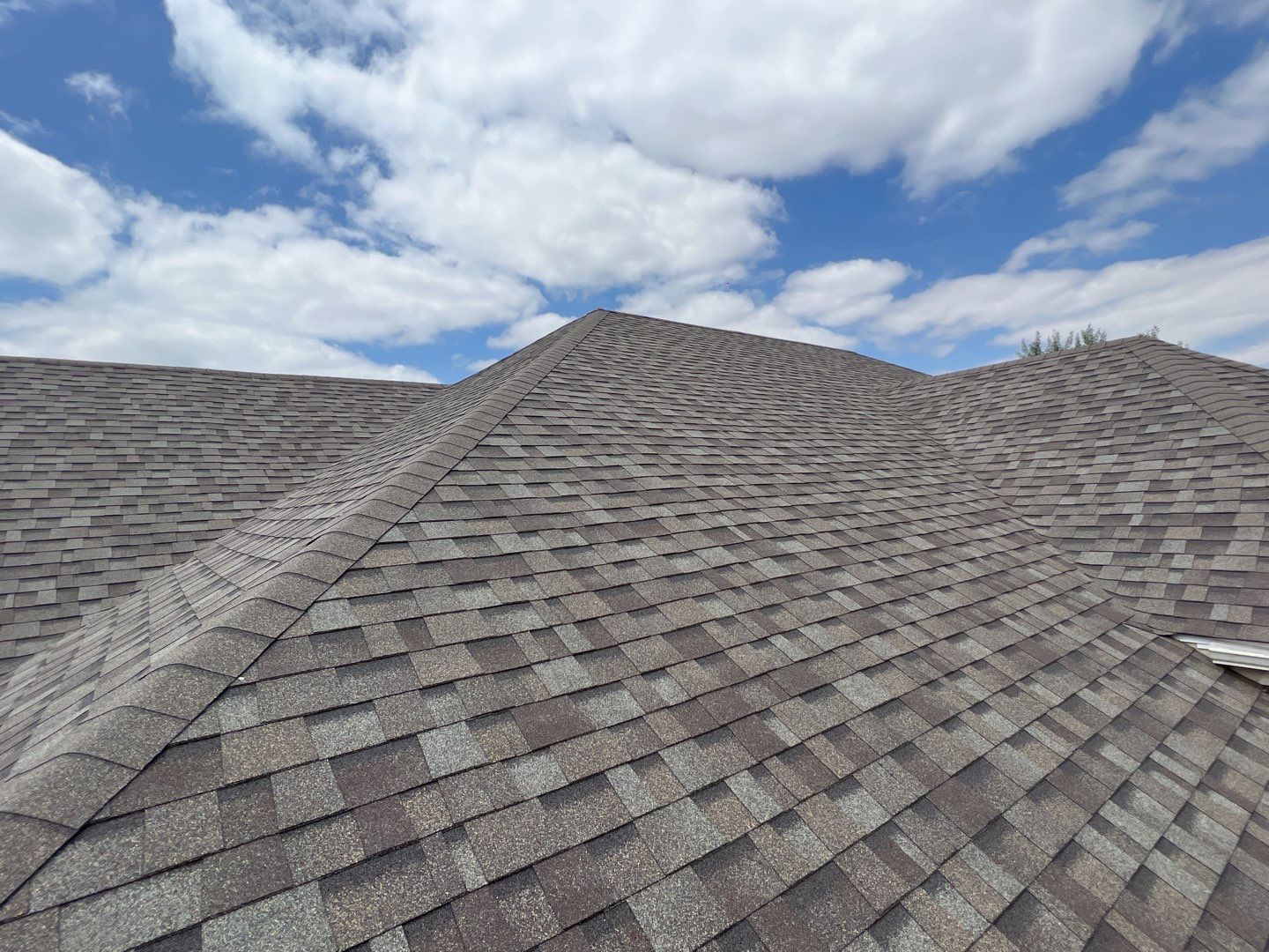 Residential Roofing Installation using Owens Corning TruDefinition - Driftwood  by A to Z Roofing