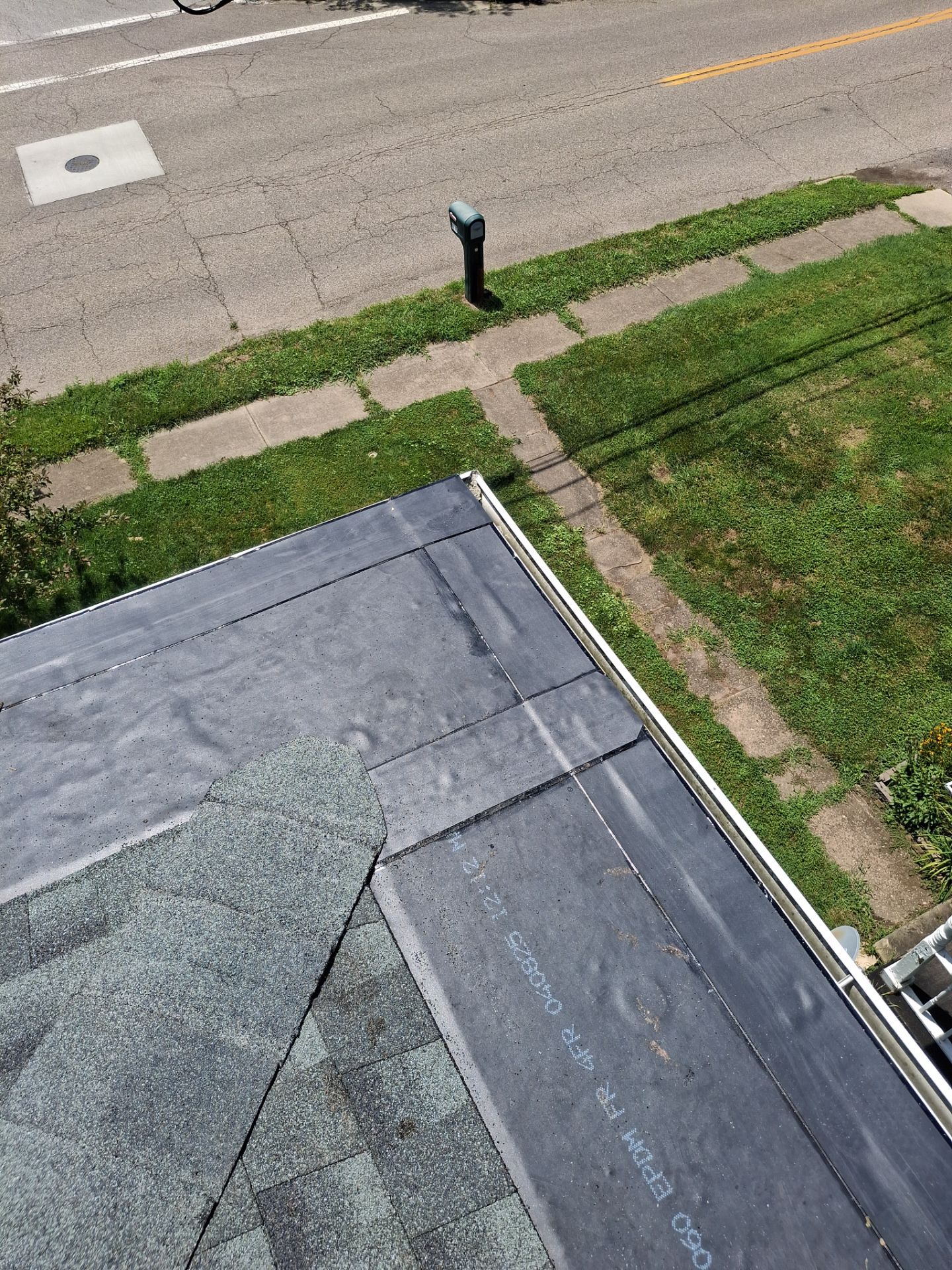 Residential Roofing Installation using GAF Timberline HDZ Williamsburg Slate by Rainstoppers Roofing