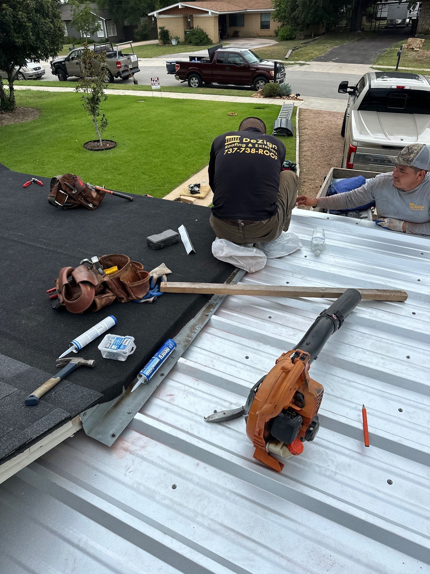 Residential Roofing Installation using Owens Corning Oakridge Onyx Black by DeZign Roofing & Exteriors