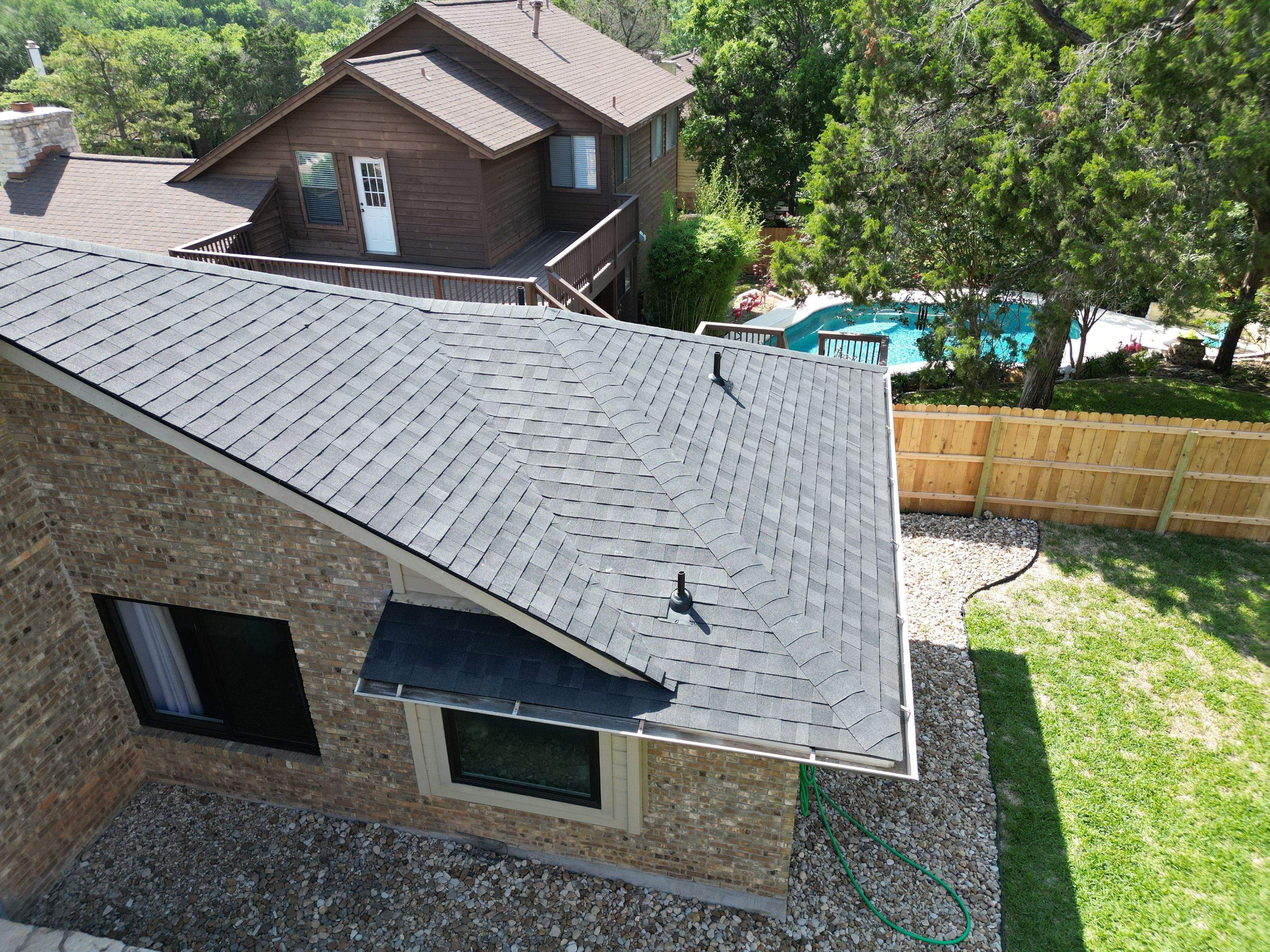 Onyx Black - Owens Corning TruDefinition Duration by RoofsOnly.com