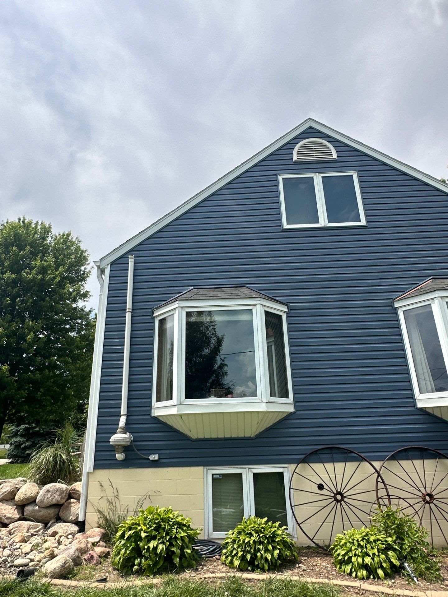 Full Siding Replacement by Lightning Exteriors