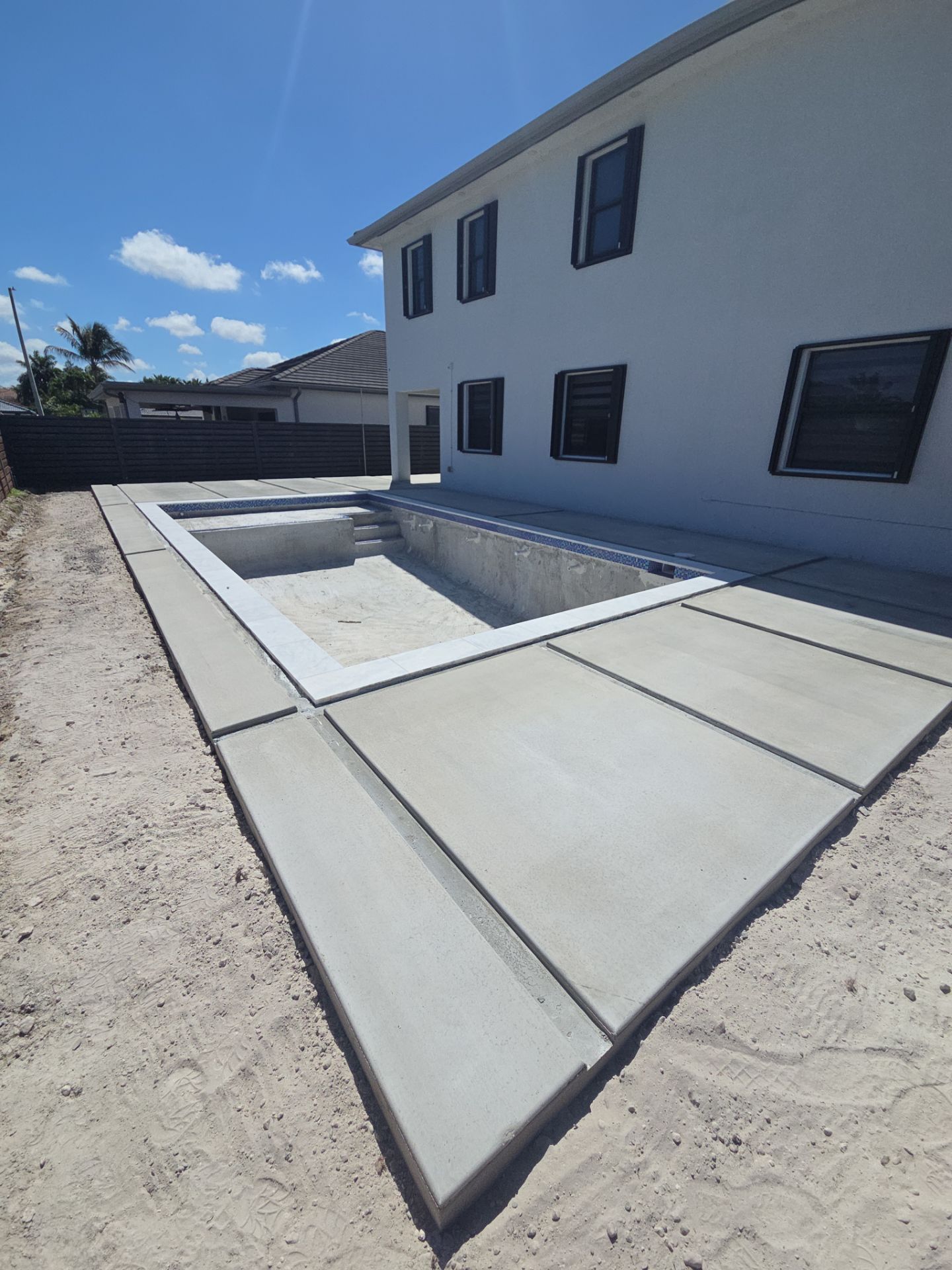 Project in Miami by ROSMEL POOLS INC