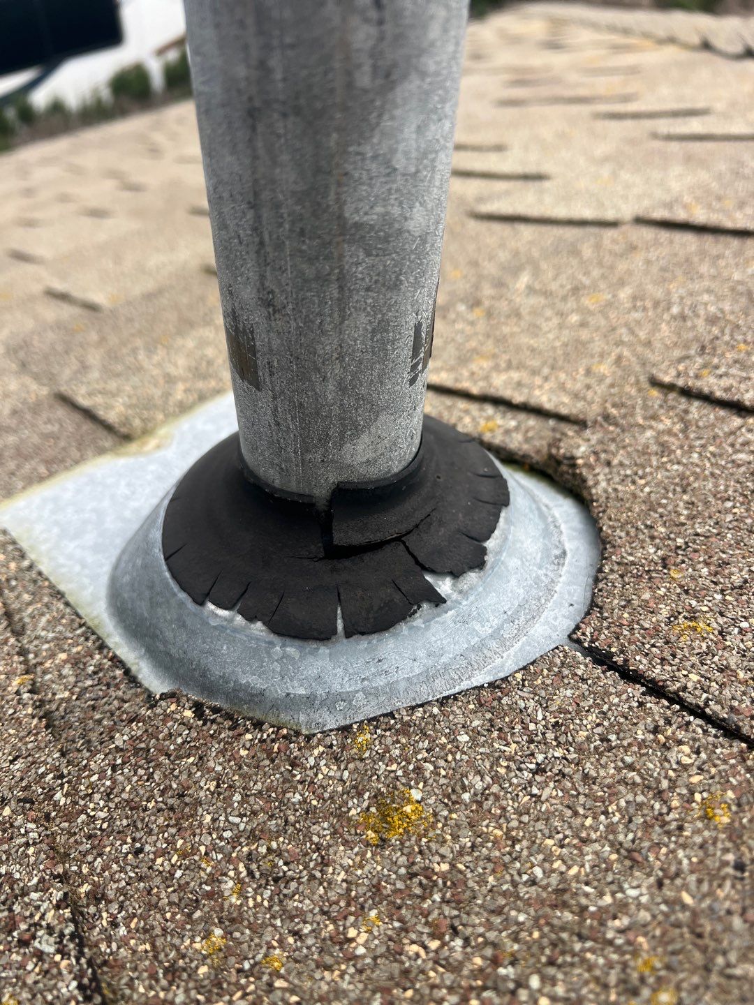 Residential Roofing Installation using IKO Dynasty (Color: Granite Black) by Orezona Building & Roofing Company, Inc.