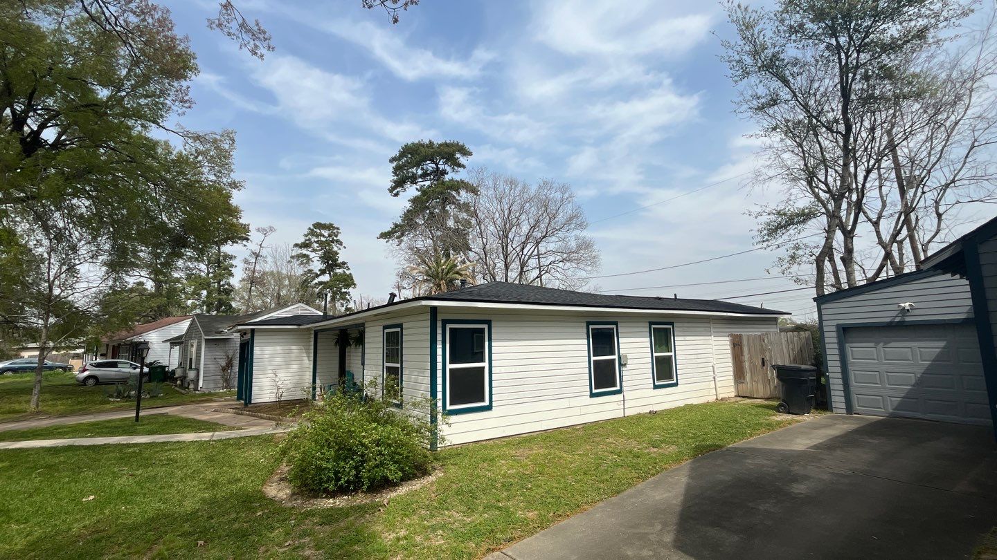 Residential Roof Replacement using GAF shingles by Elite Roofing LLC