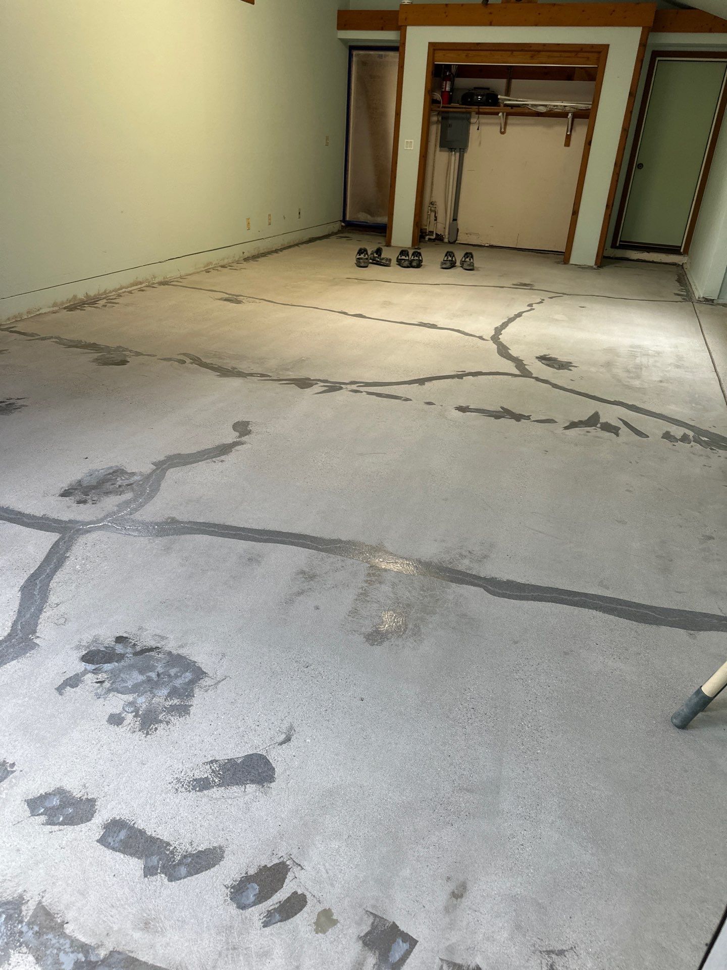 Full Garage and Interior Concrete Coating in Templeton by MGP Coatings