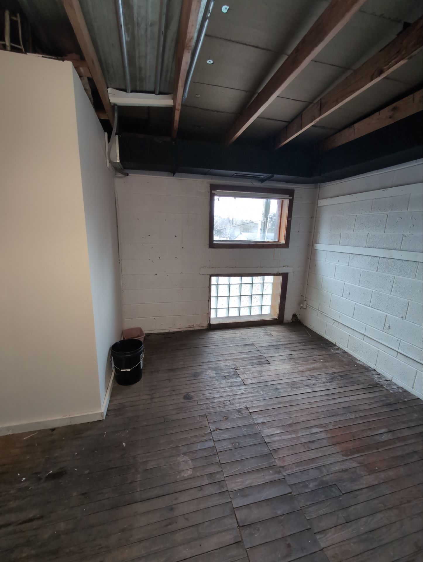 Commercial Office Renovations – Drywall, Paint & Flooring – Burgaw, NC by RGR Construction and Roofing, LLC