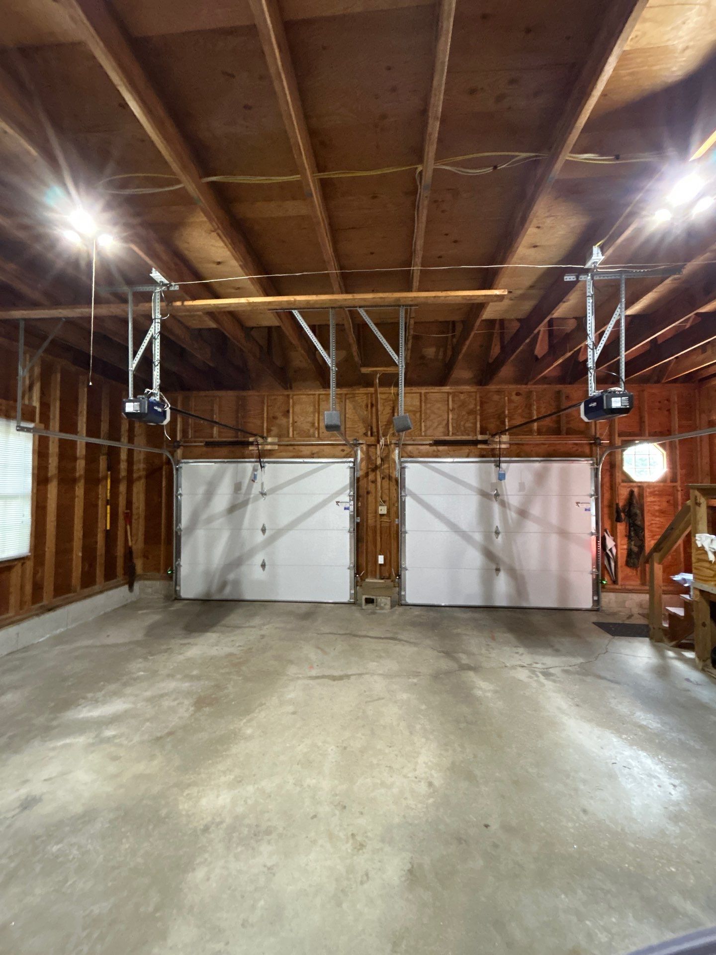 Door Installation using Raynor Encore Garage Door by Keene Door