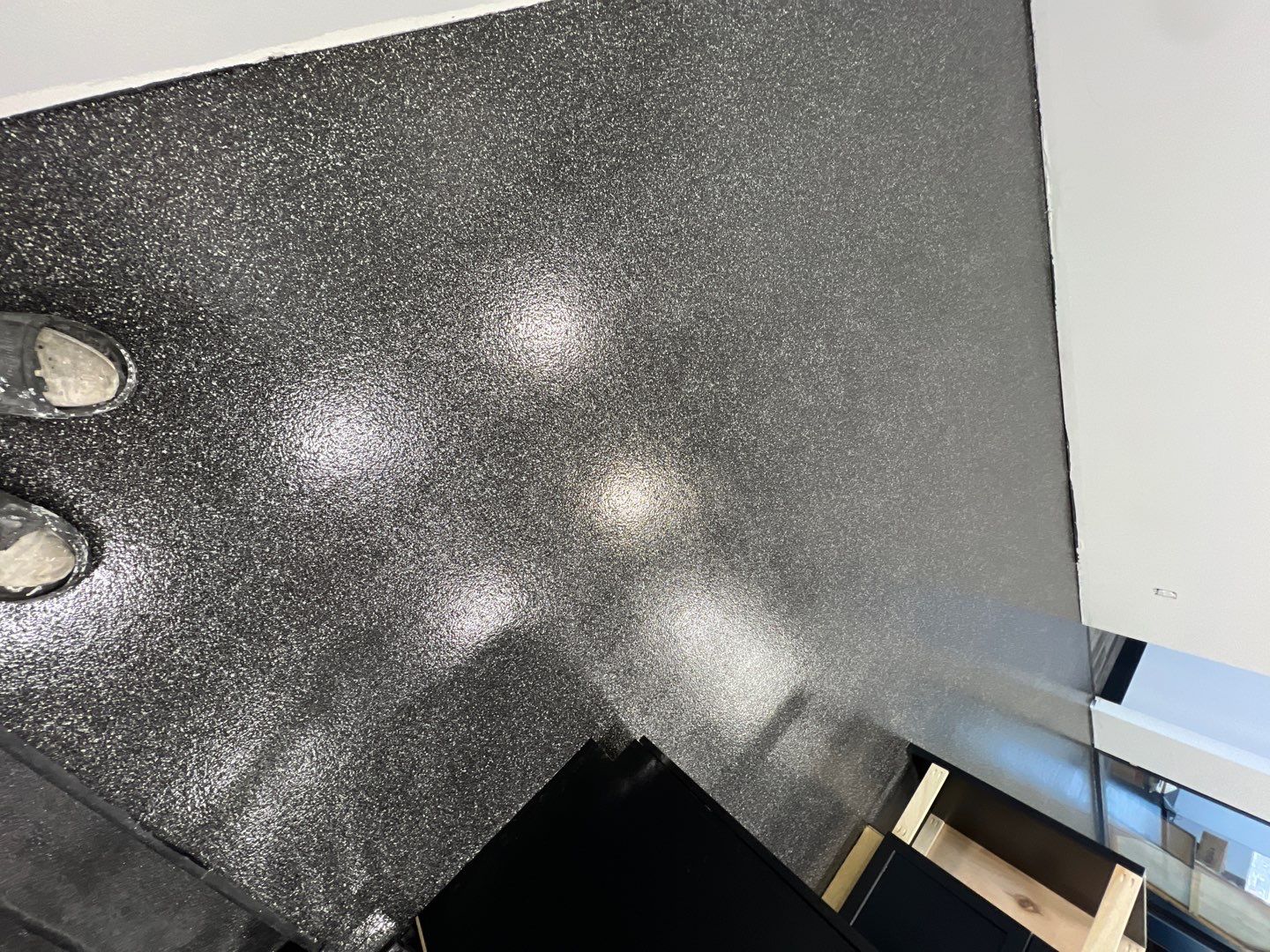 Flake Floor by Cutting edge painting 