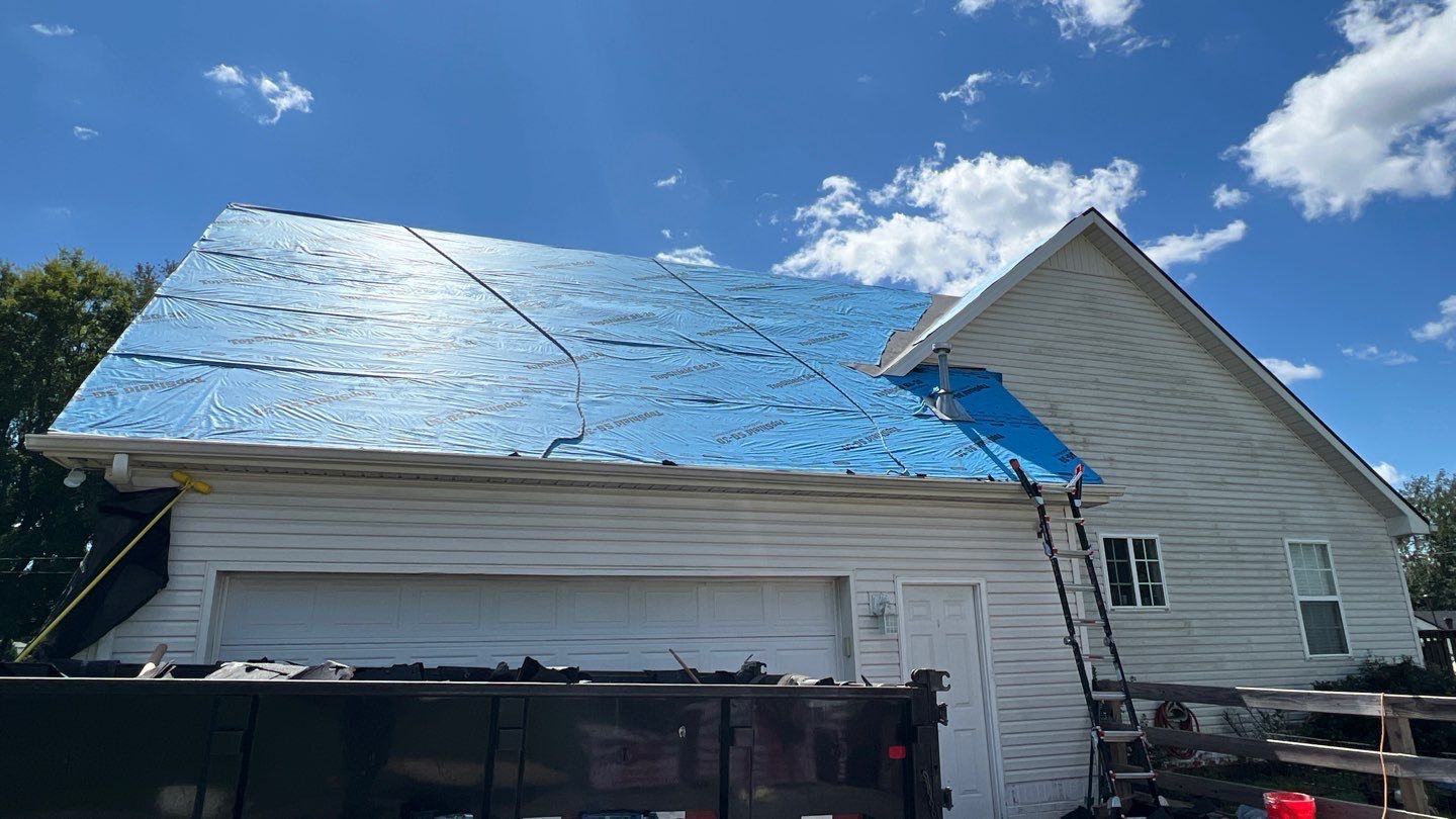 Residential Roofing Installation using Owens Corning Oakridge Roofing System by Undersun Roofing 