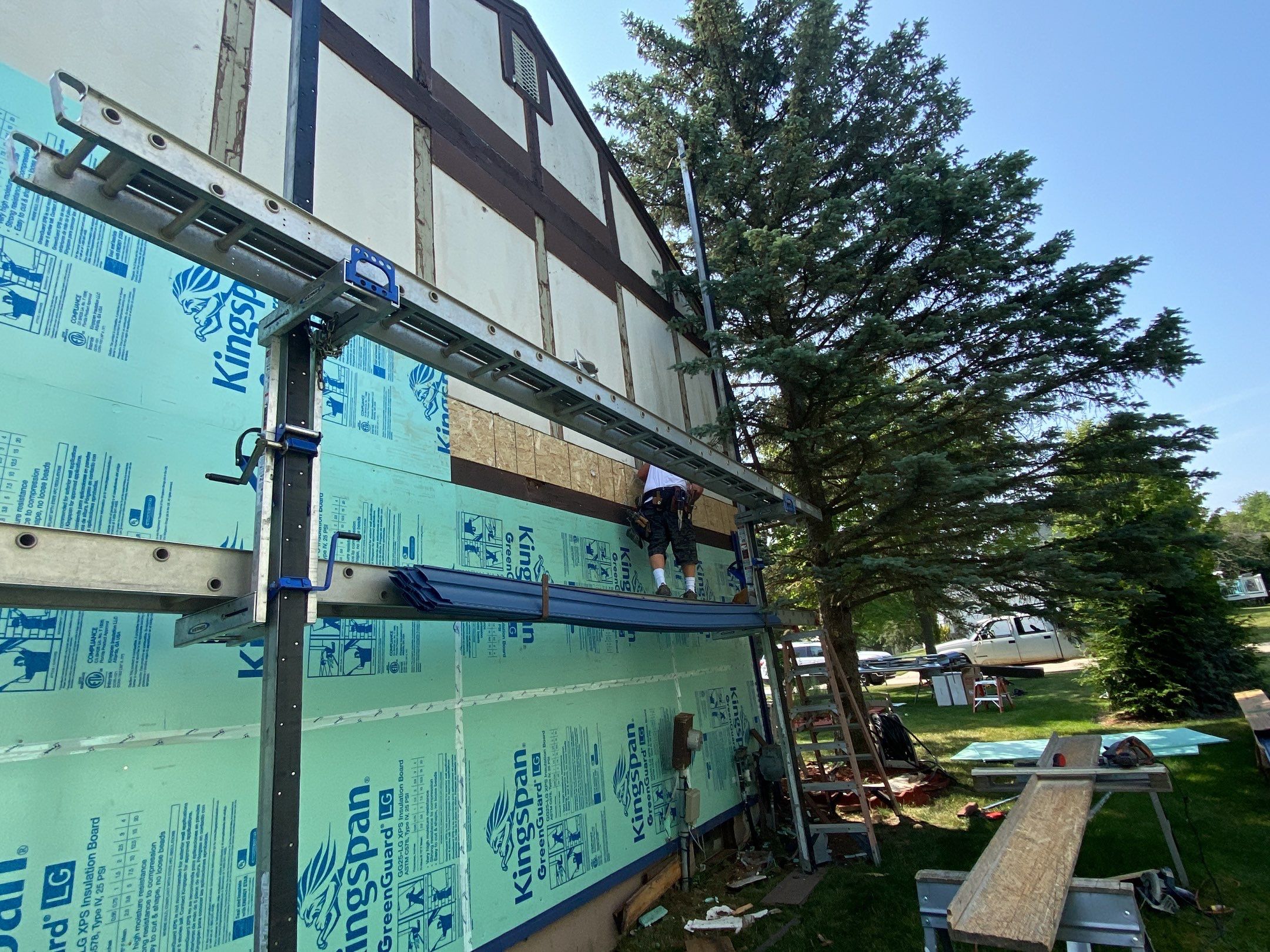 Siding Replacement using CertainTeed Restoration Classis D4 by 180 Contractors