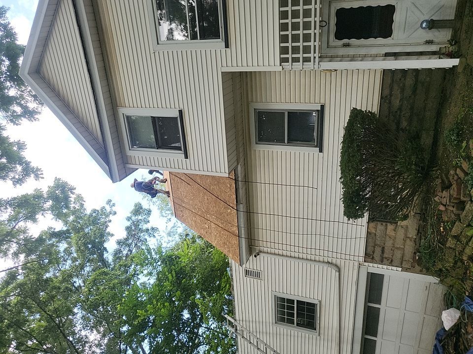 ATLAS PINNACLE COLOR: COASTAL GRANITE by Eagle Eye Roofing