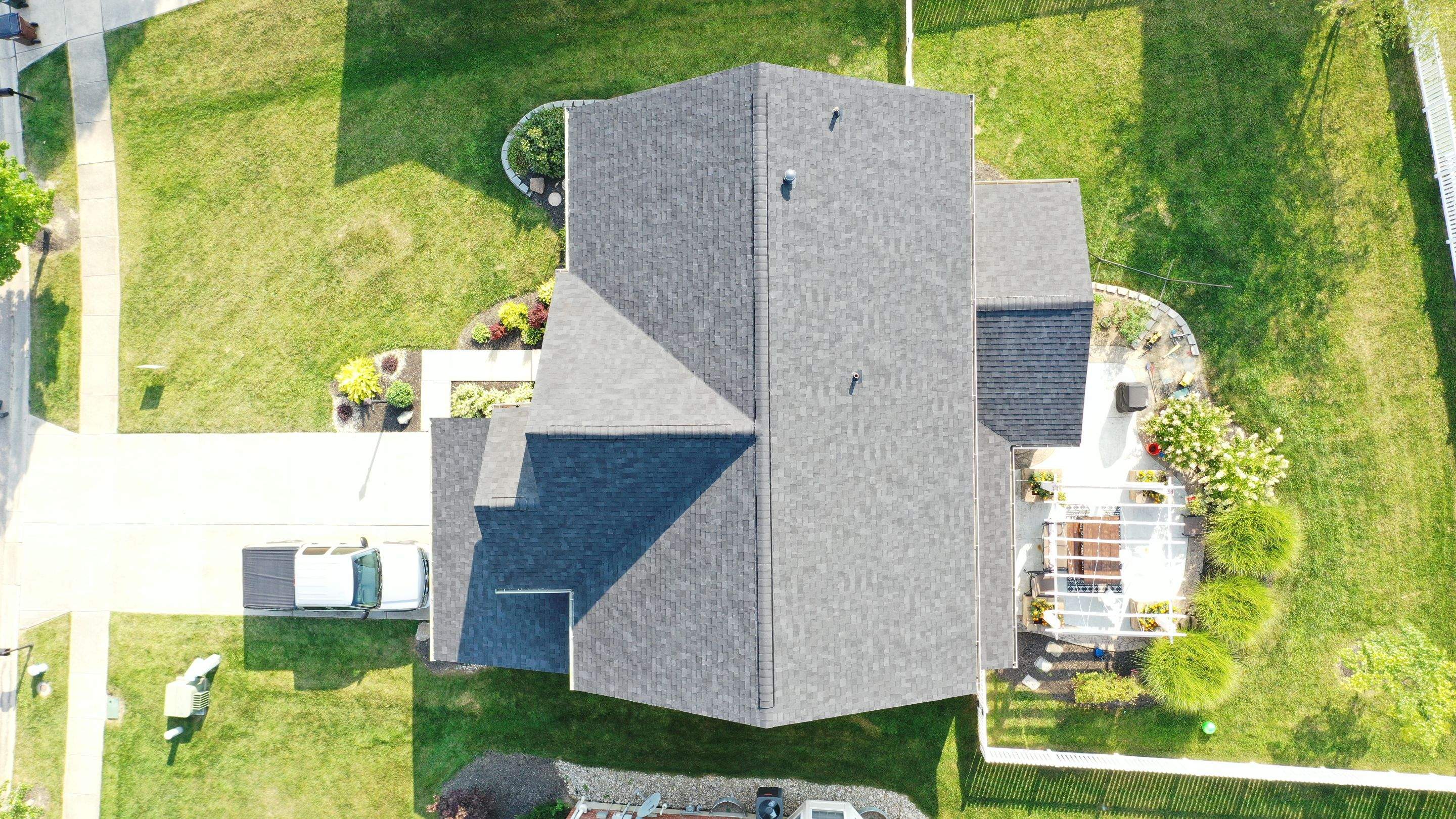 roof replacement using Onyx Black Durations by WIW Enterprises Inc