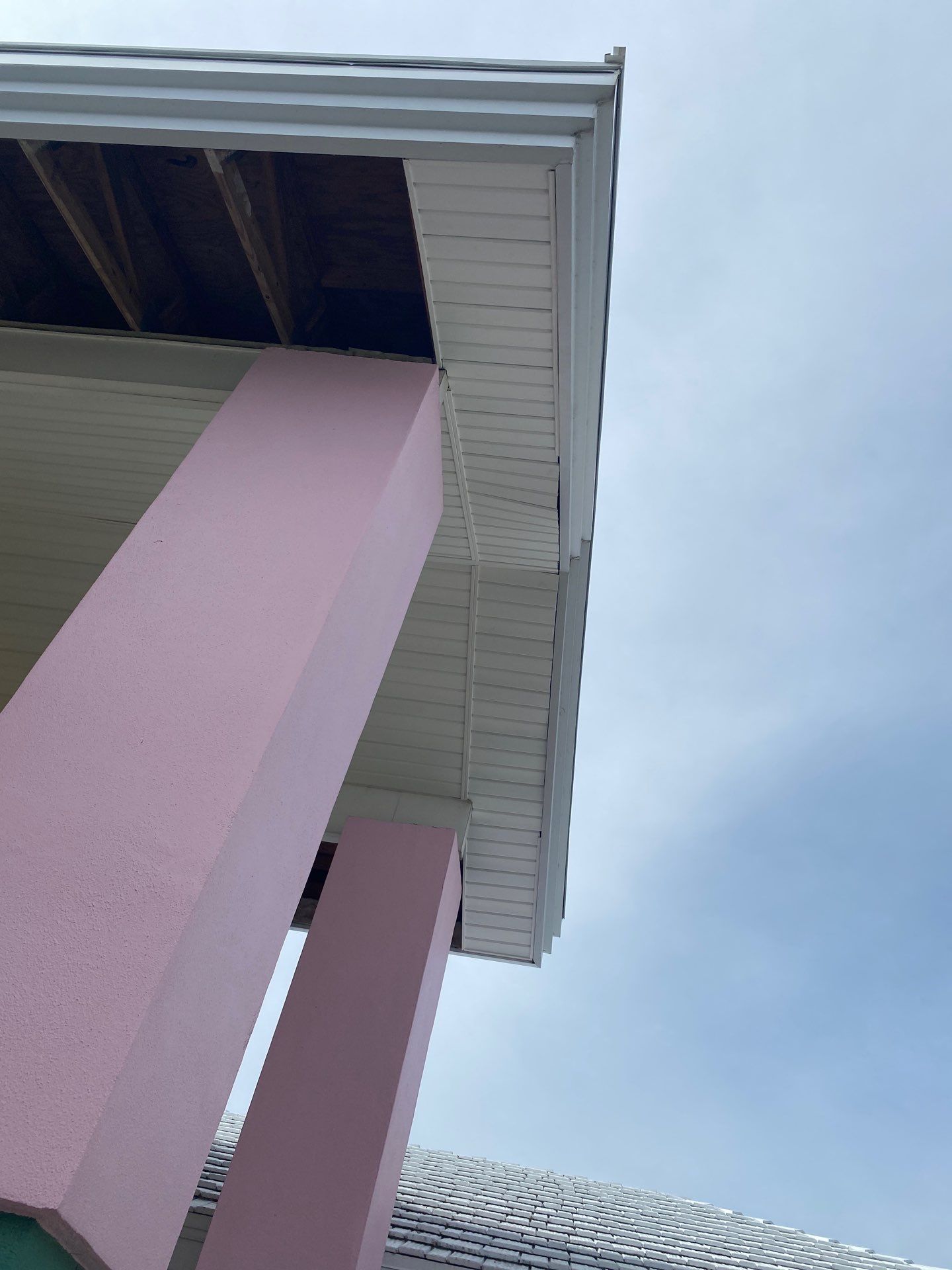 Soffit and Fascia Installation in Bradenton FL by Gutter Professors