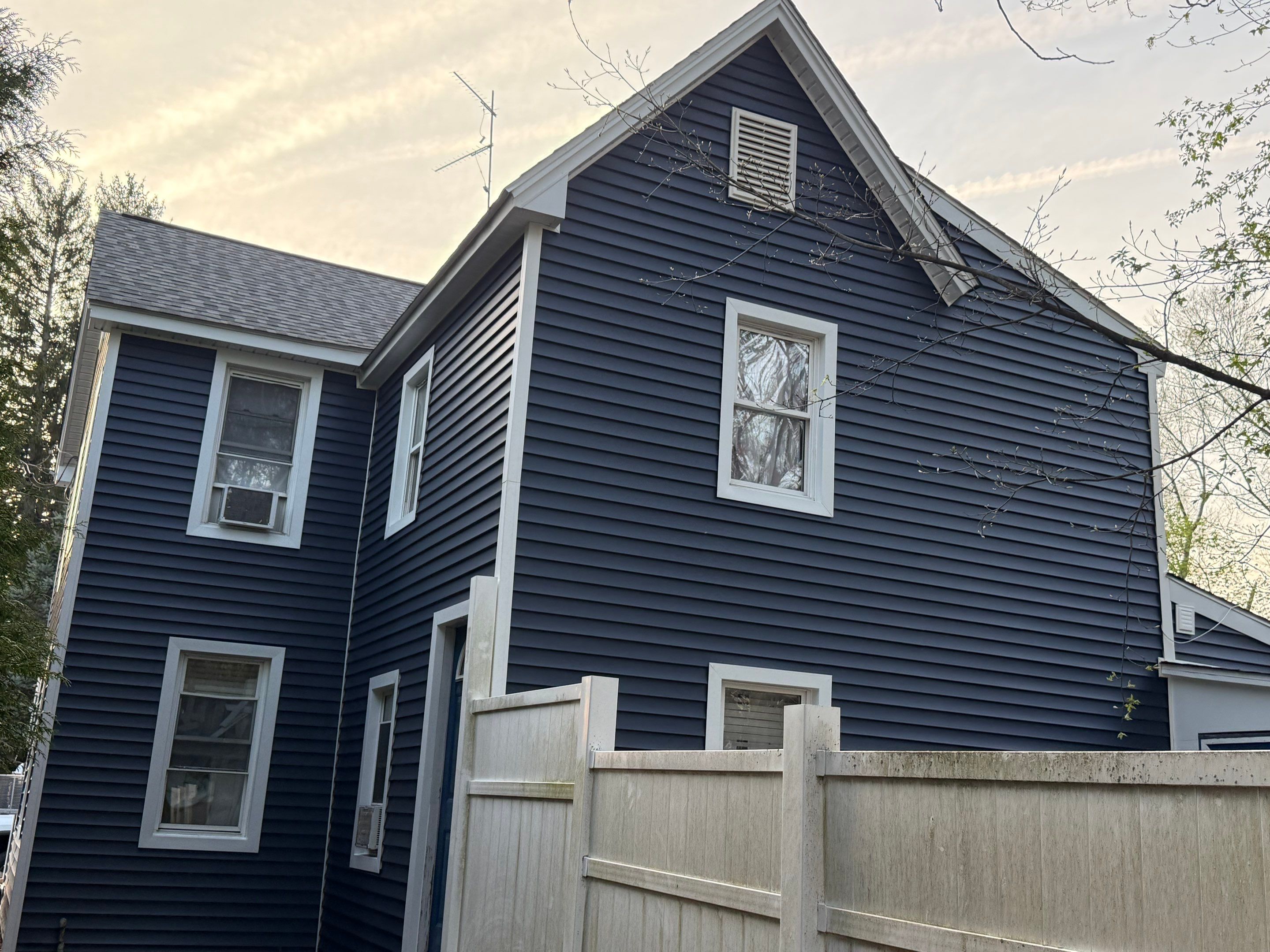 Roof & Siding by JLP PRO SERVICES LLC