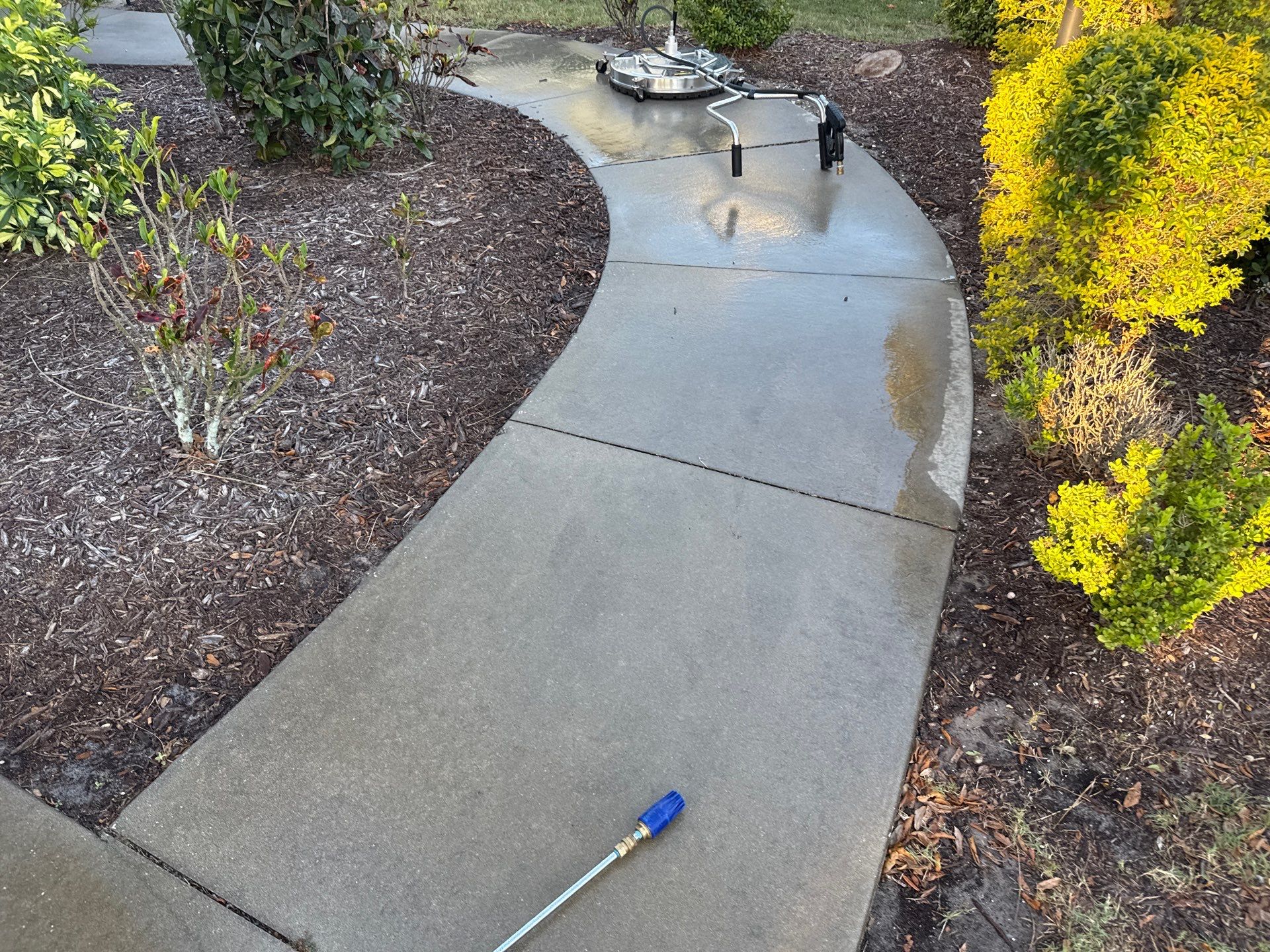 Driveway & Concrete Cleaning – River Sound Community, Bradenton, FL by Sunshine AquaWash